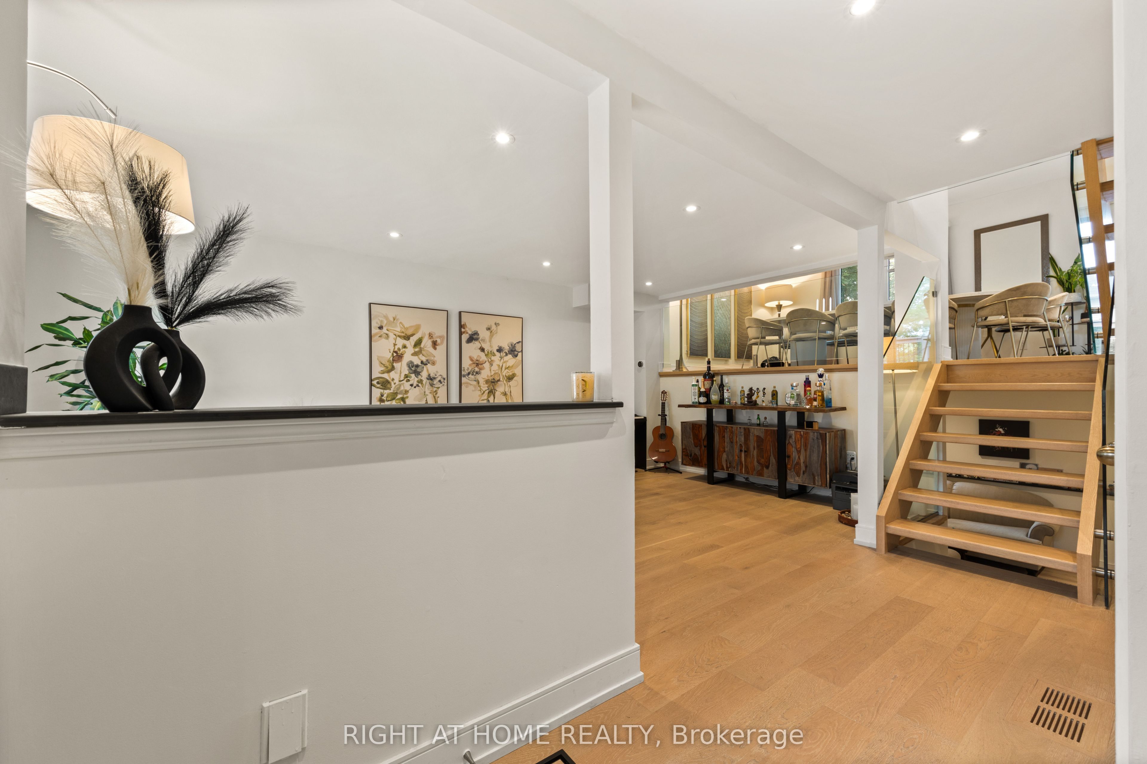 262 Yorkshire Drive, Newmarket, ON L3Y 6J7 photo 4