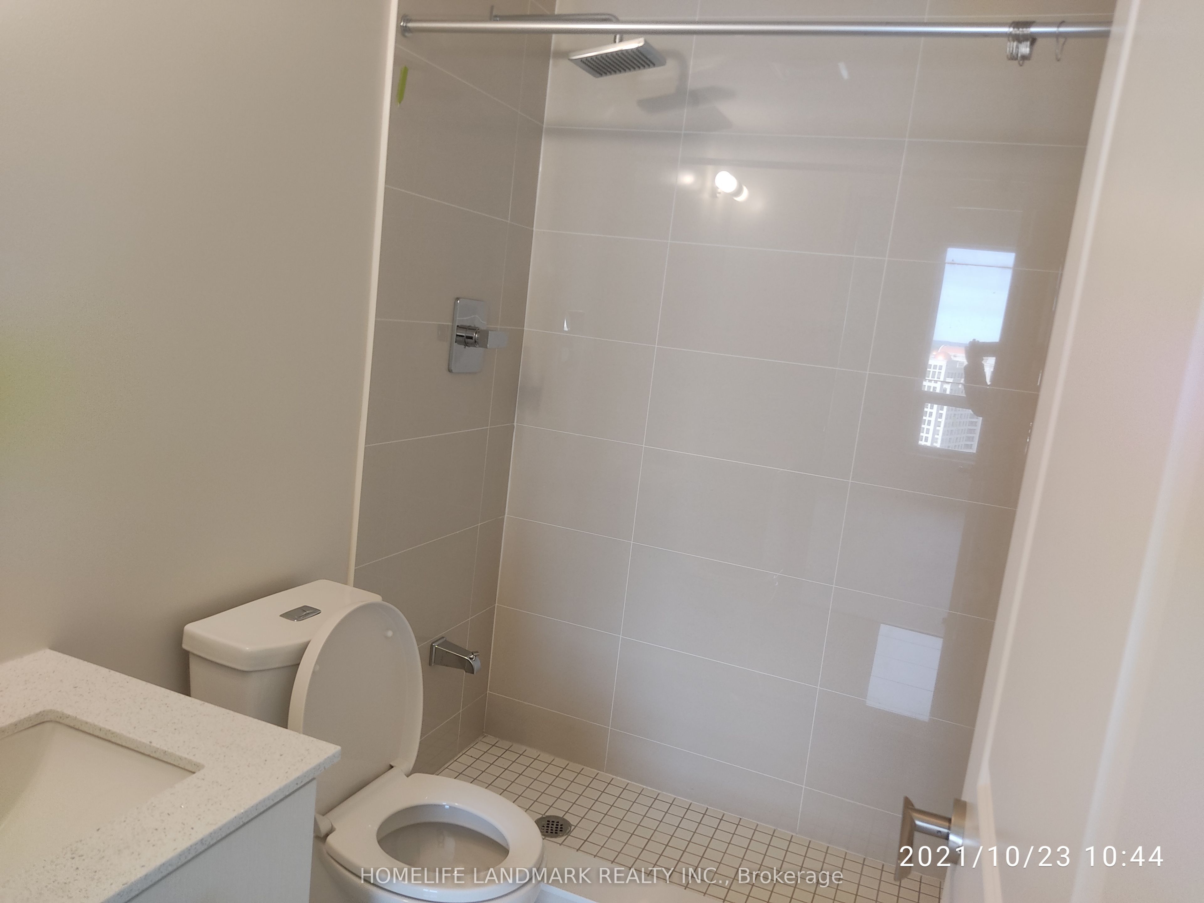 9085 Jane Street 2001, Vaughan, ON L4K 0L8 photo 4