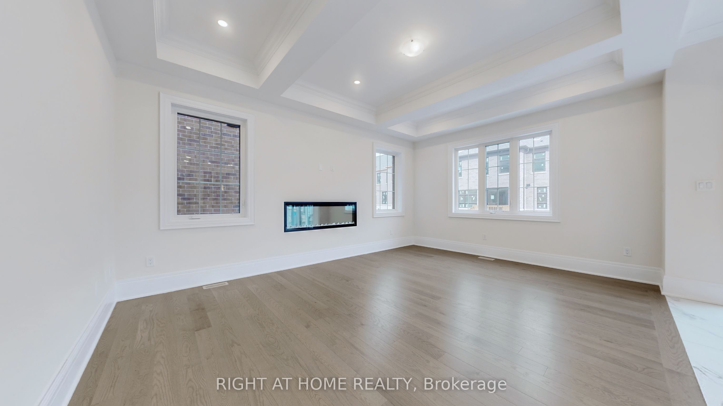 7 ADARIO Crescent, Vaughan, ON L3L 0G3 photo 3