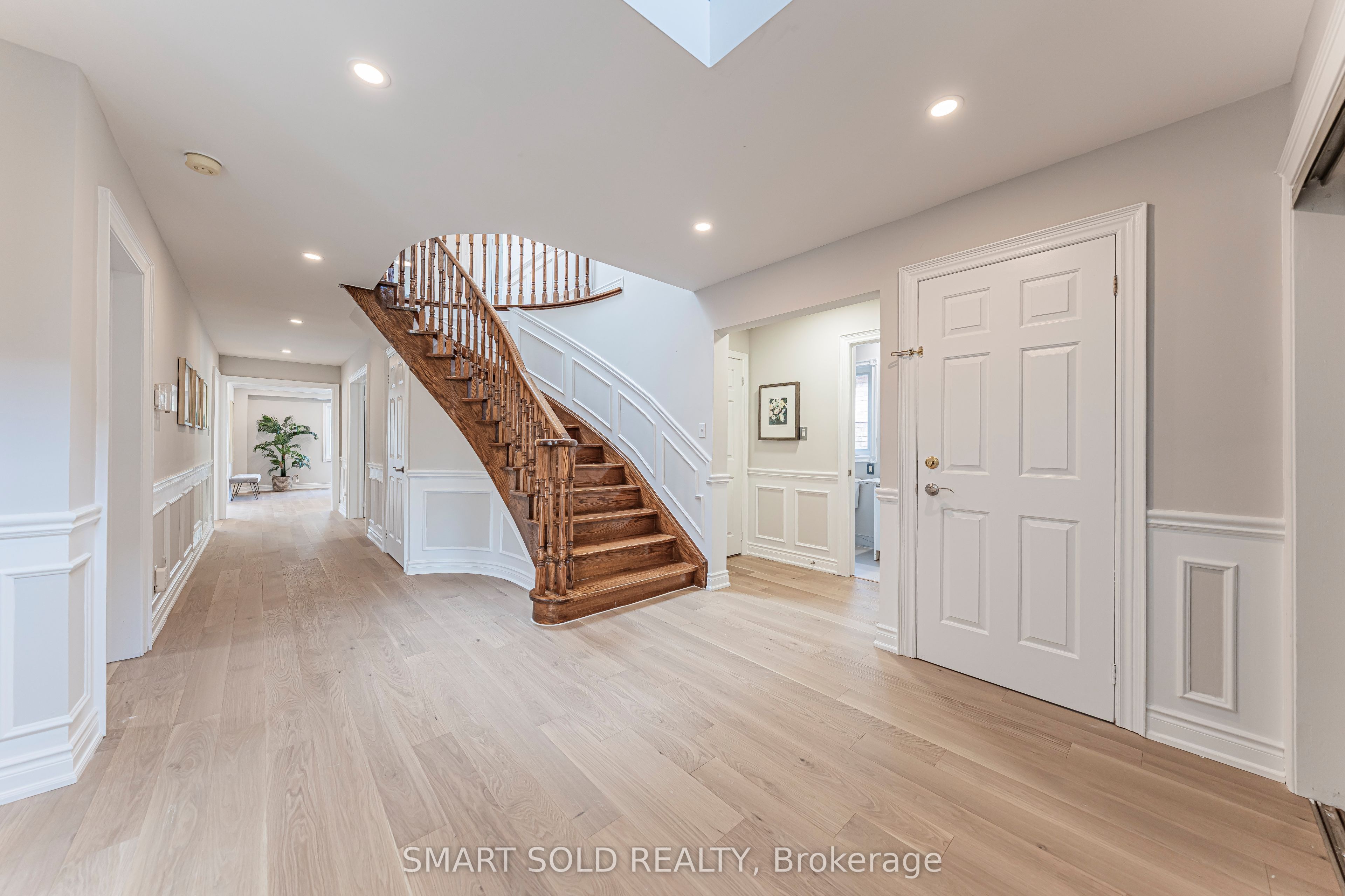 103 Elmwood Avenue, Richmond Hill, ON L4C 1K7 photo 3