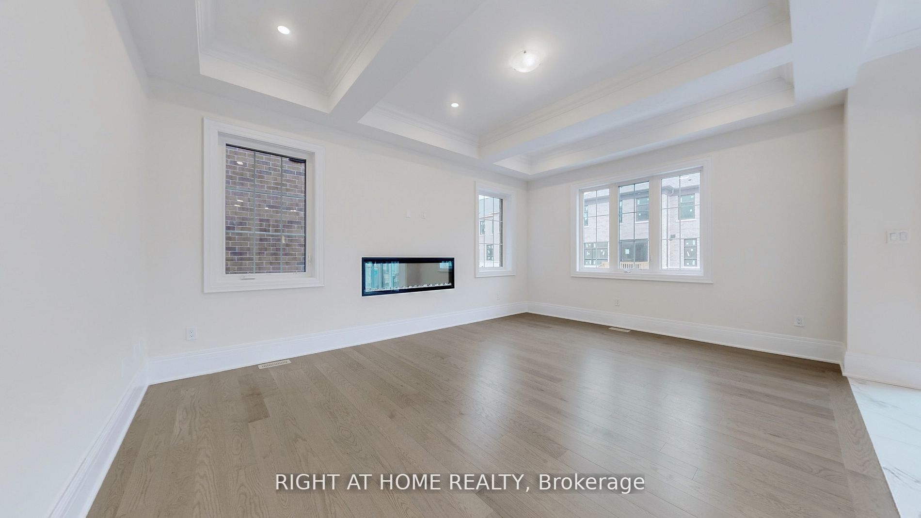 7 Adario Crescent, Vaughan, ON L3L 0G3 photo 3