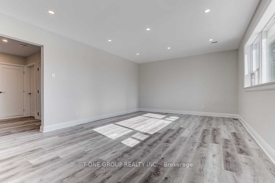 60 Rockport Crescent 3, Richmond Hill, ON L4C 2L6 photo 4