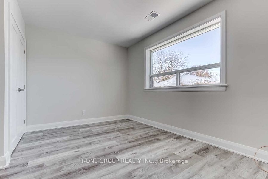 60 Rockport Crescent 3, Richmond Hill, ON L4C 2L6 photo 5