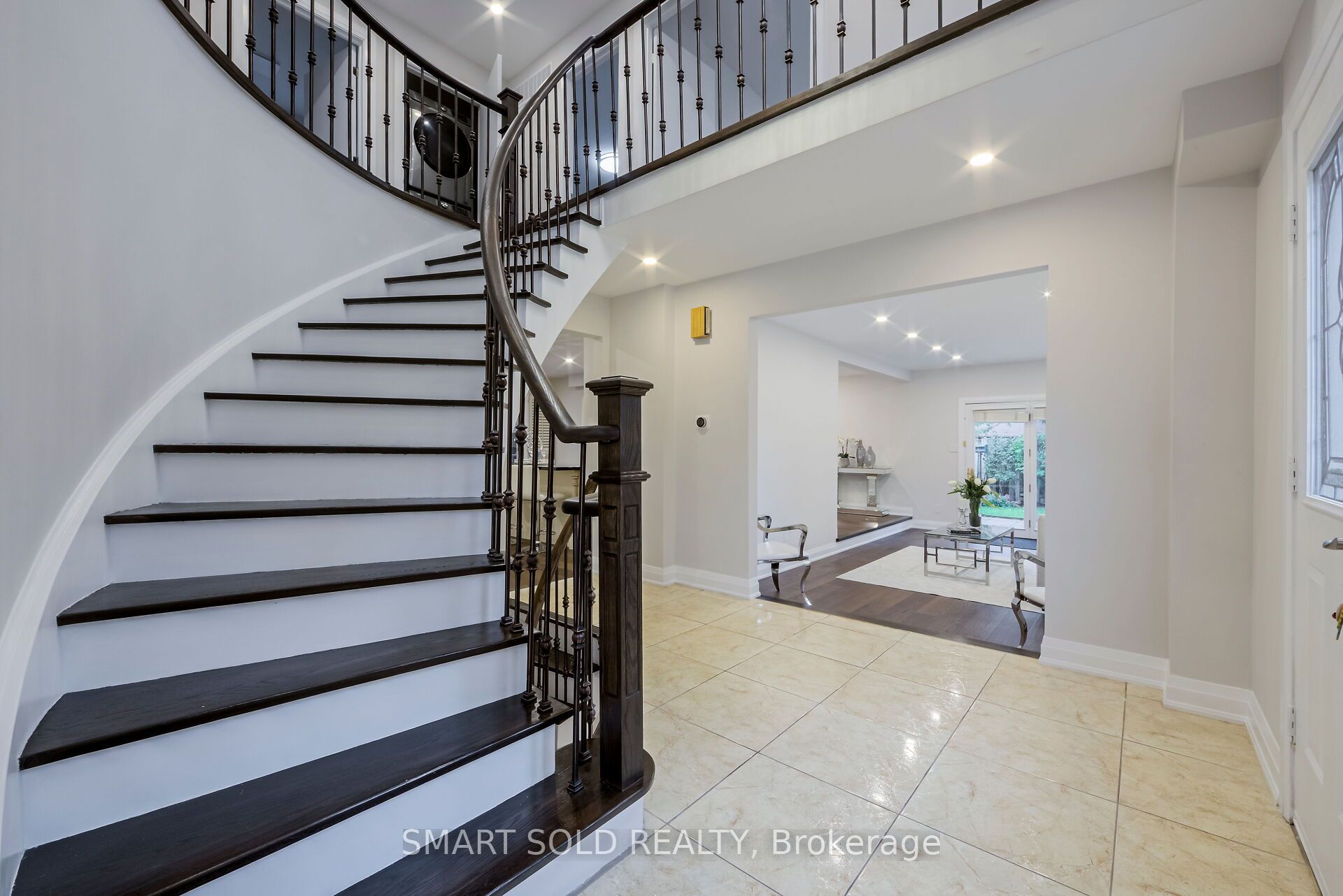 1 Tiffany Gate, Richmond Hill, ON L4C 6W7 photo 3