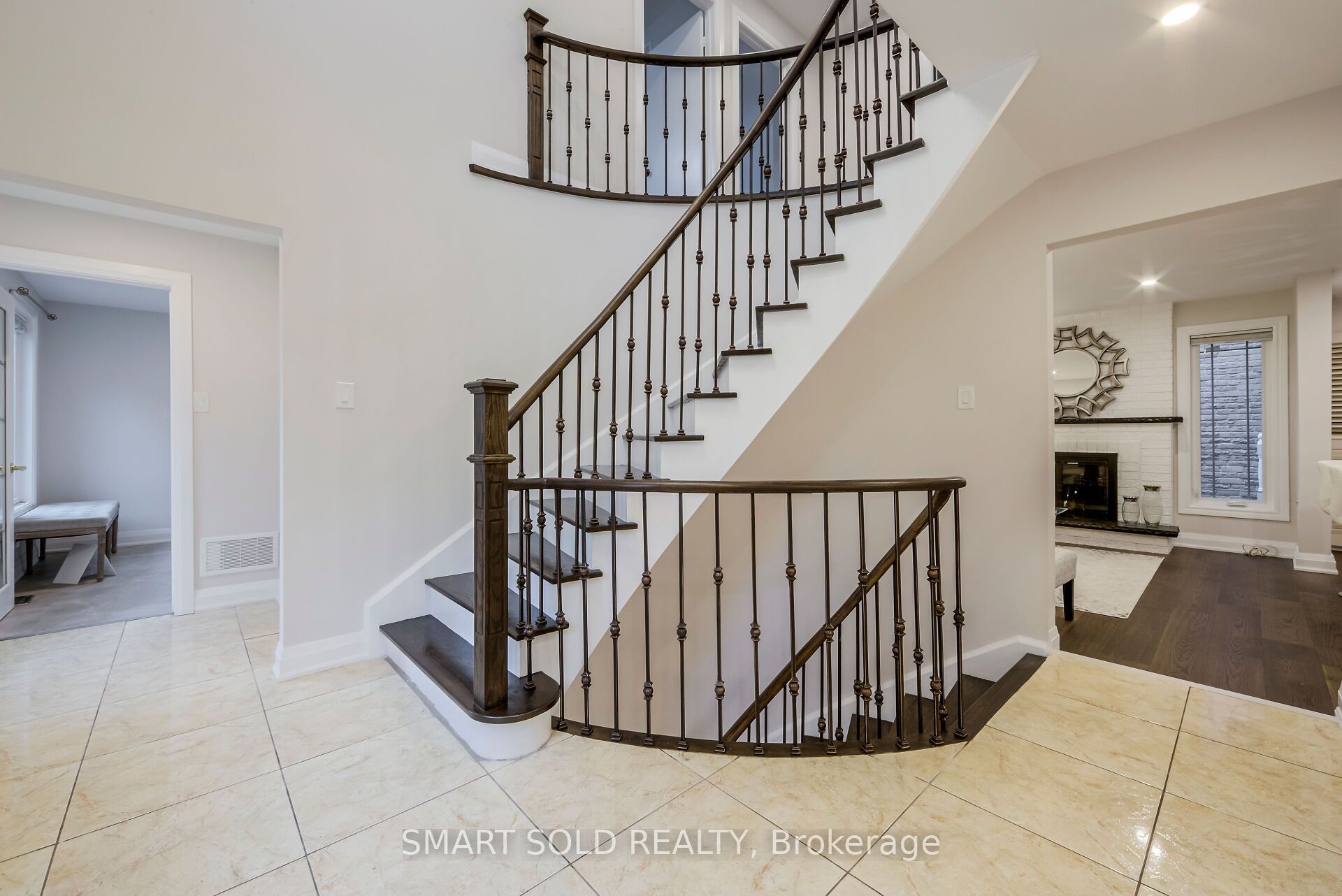 1 Tiffany Gate, Richmond Hill, ON L4C 6W7 photo 4