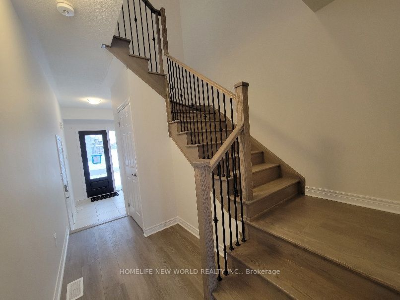 188 Mumbai Drive, Markham, ON L3S 0G5 photo 2