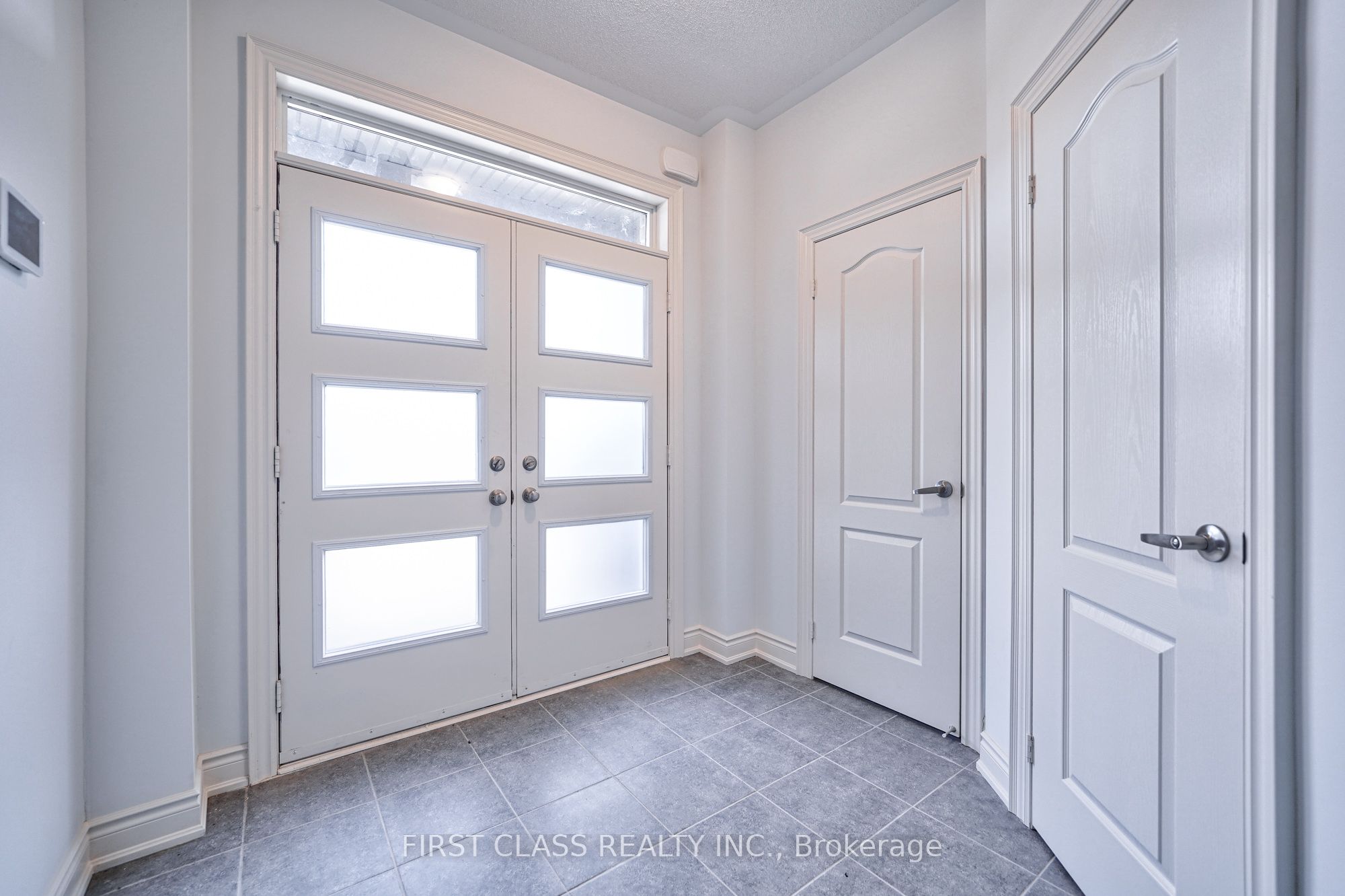 325 Boundary Boulevard, Markham, ON L4A 5E2 photo 2