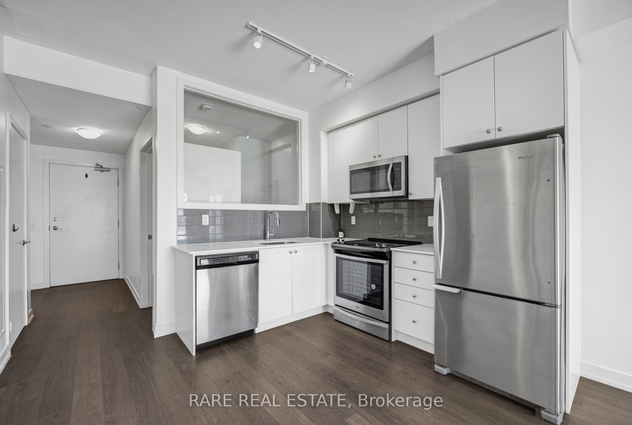 555 William Graham Drive 115, Aurora, ON L4G 7C4 photo 3