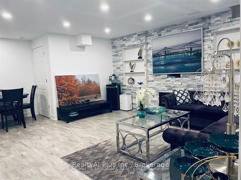 80 Batchford Crescent Bsmt, Markham, ON L6B 0C2 photo 4