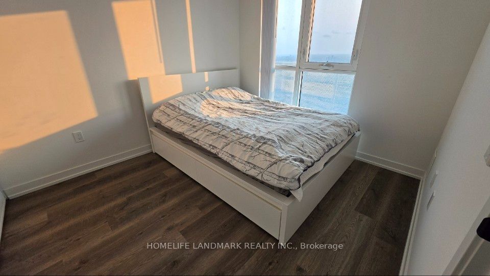 195 Commerce Street 4007, Vaughan, ON L4K 0P9 photo 5