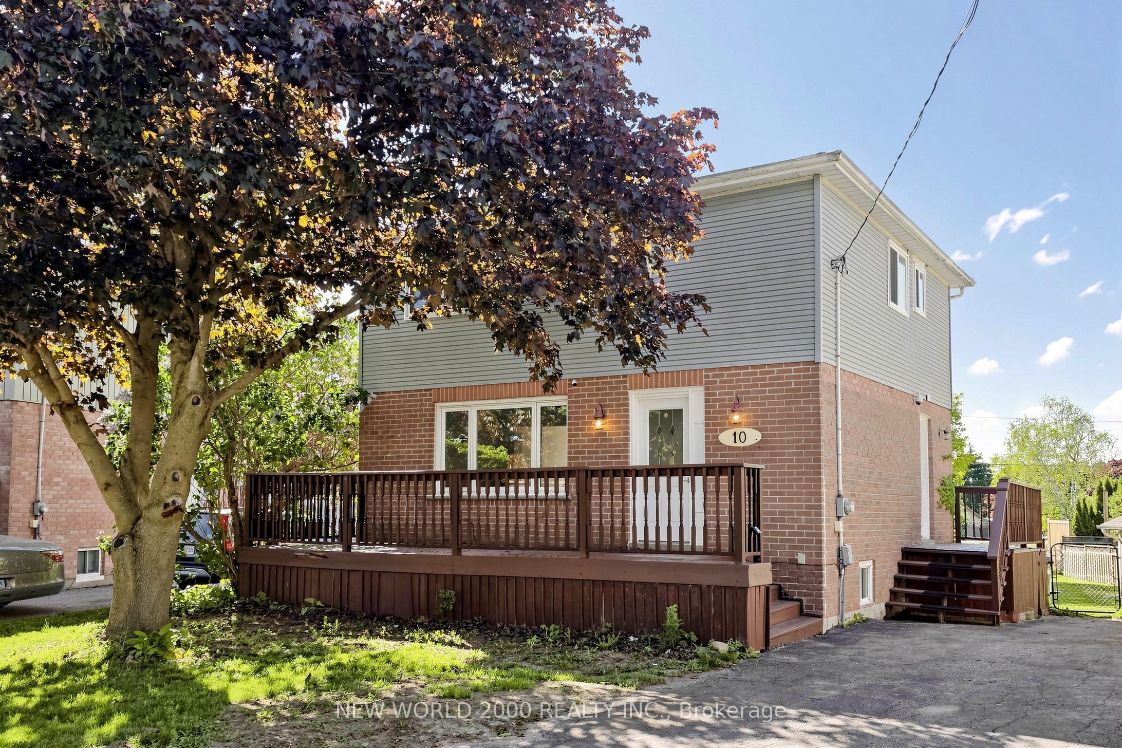 10 Buce Avenue, Bradford West Gwillimbury, ON L3Z 2C4