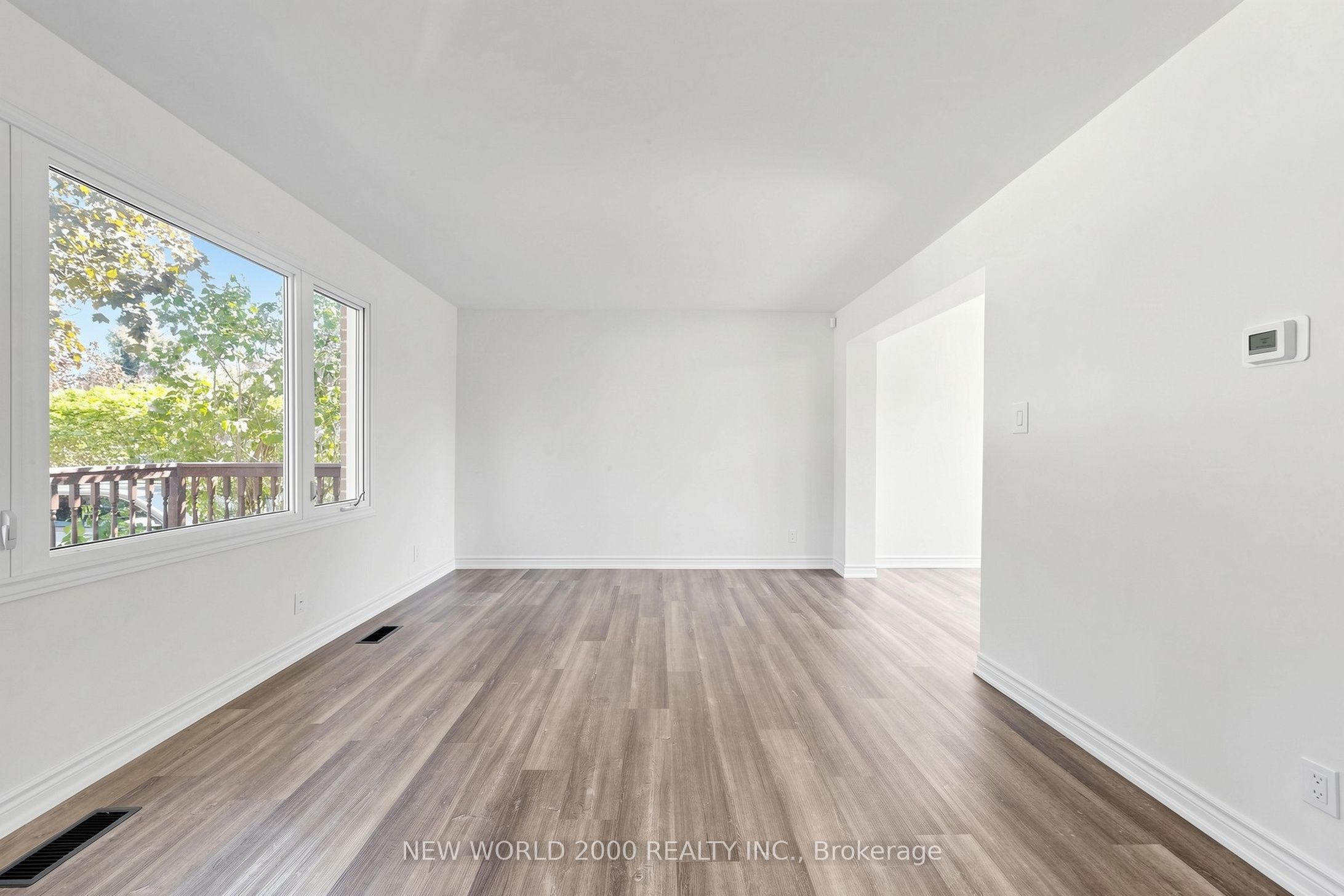 10 Buce Avenue, Bradford West Gwillimbury, ON L3Z 2C4 photo 4