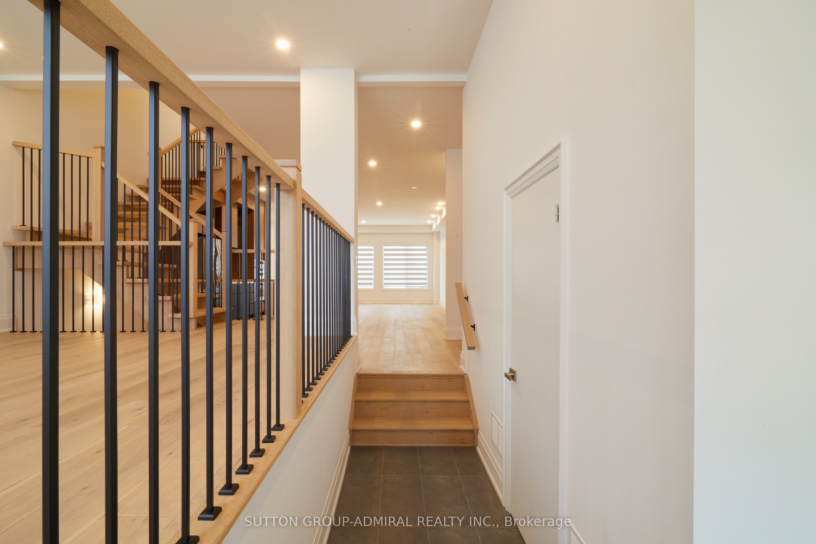Direzze 18 Court, Richmond Hill, ON L4C 5T8 photo 5
