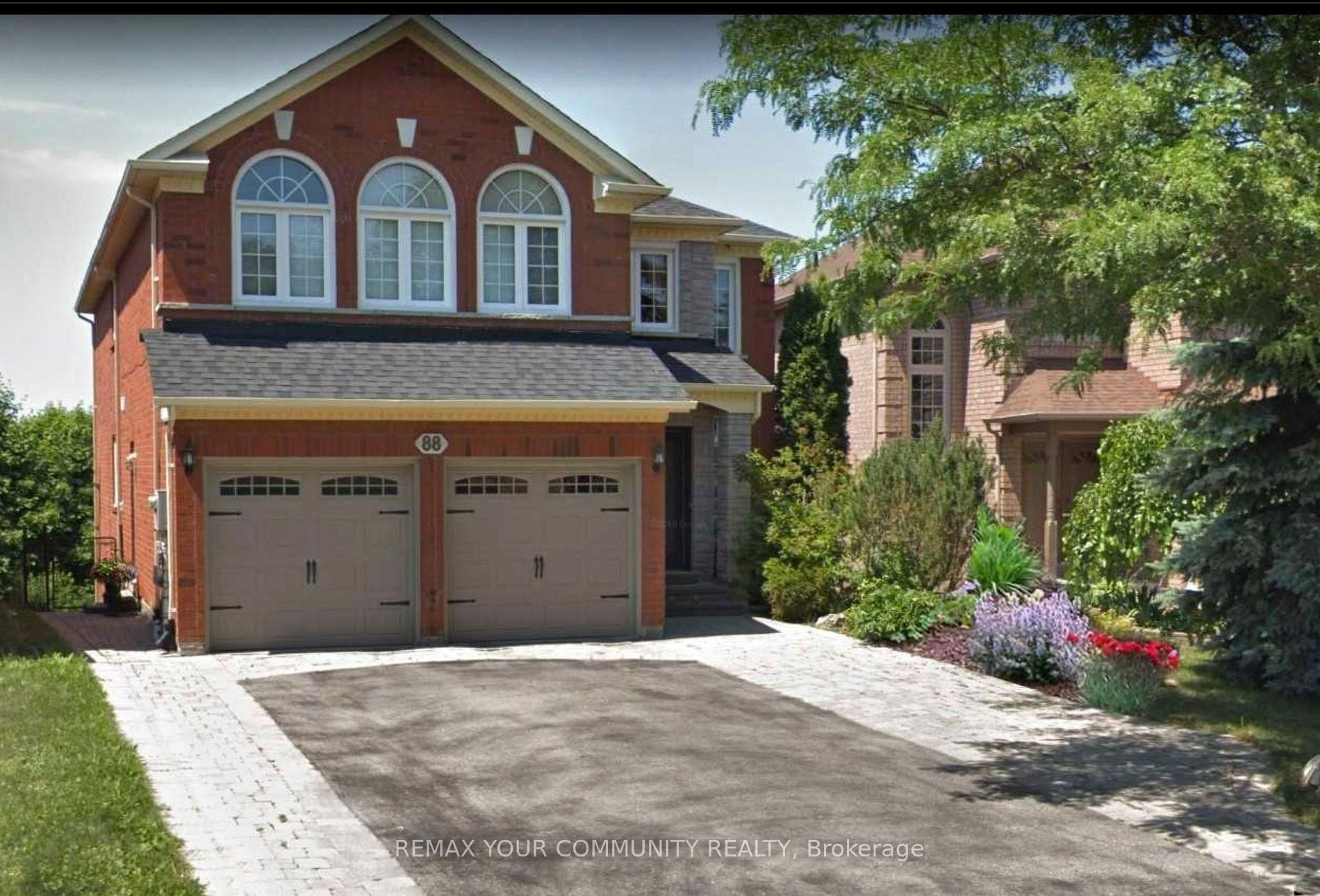 88 Pinnacle Trail Lower Level, Aurora, ON L4G 7G6