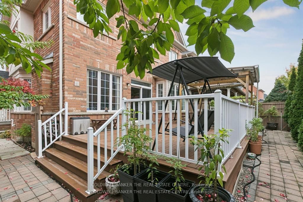 768 E Millard Street E, Whitchurch-Stouffville, ON L4A 0B5 photo 4