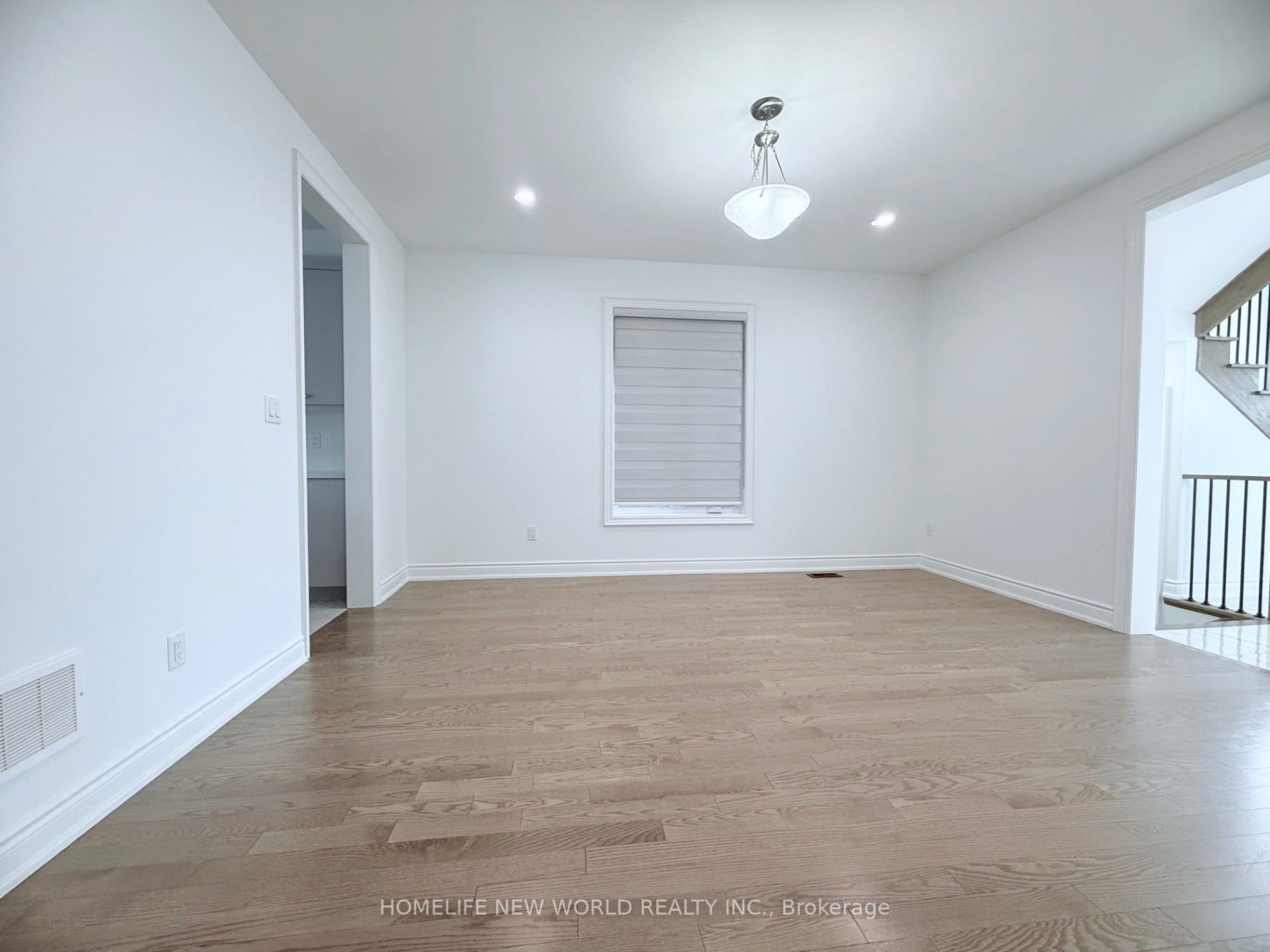 546 Baker Hill Boulevard, Whitchurch-Stouffville, ON L4A 5G3 photo 3