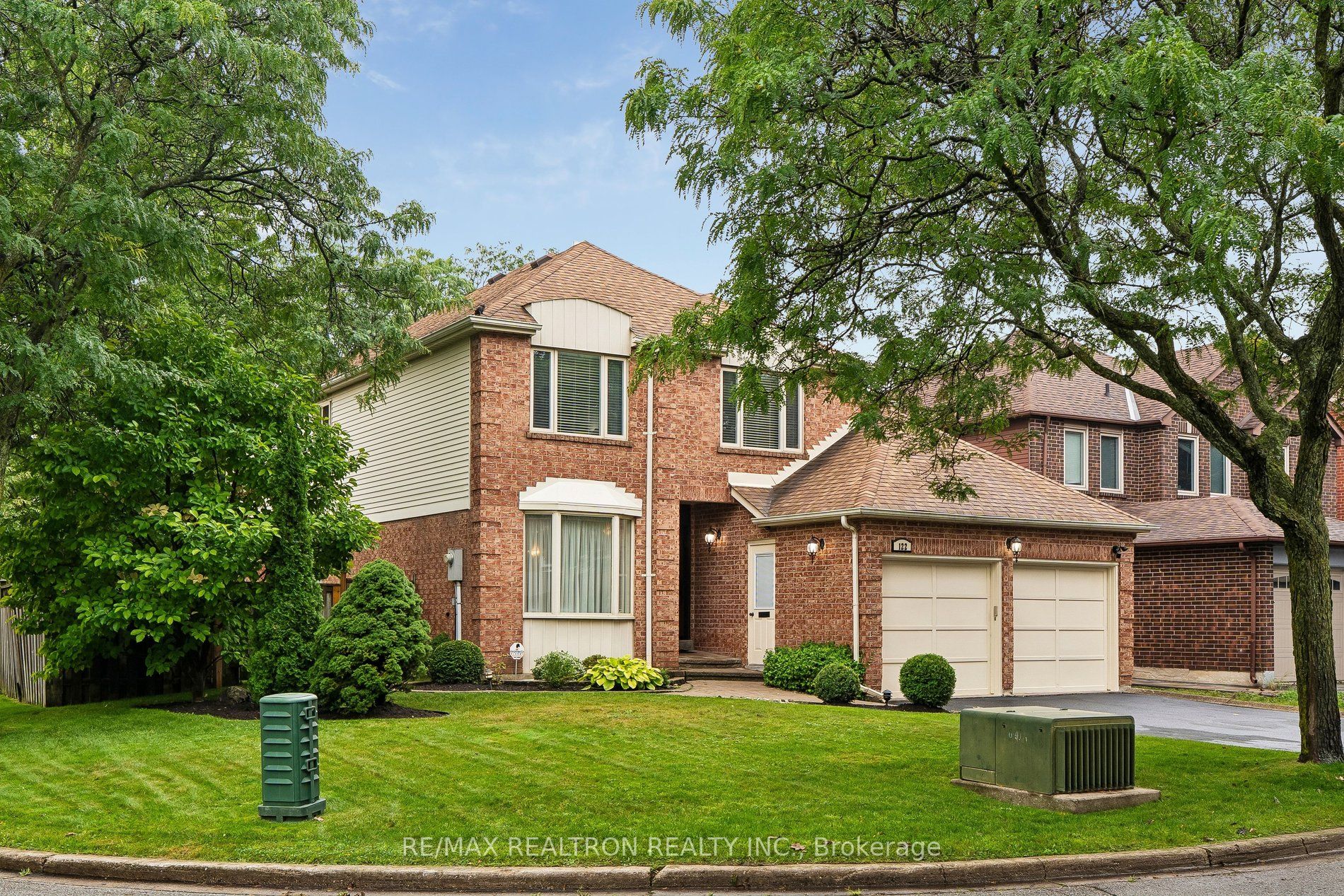 122 Colvin Crescent, Vaughan, ON L4J 2R7 photo 3