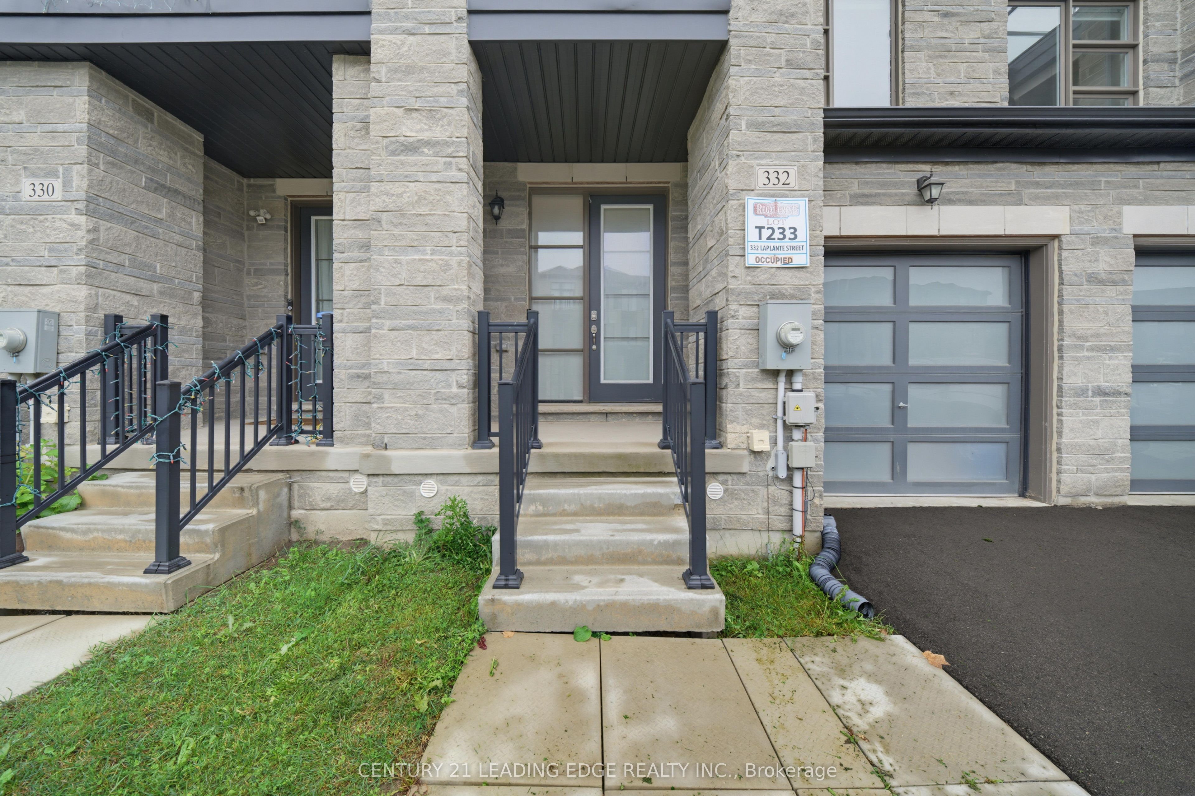 332 Laplante Street, Newmarket, ON L3X 0M5 photo 2