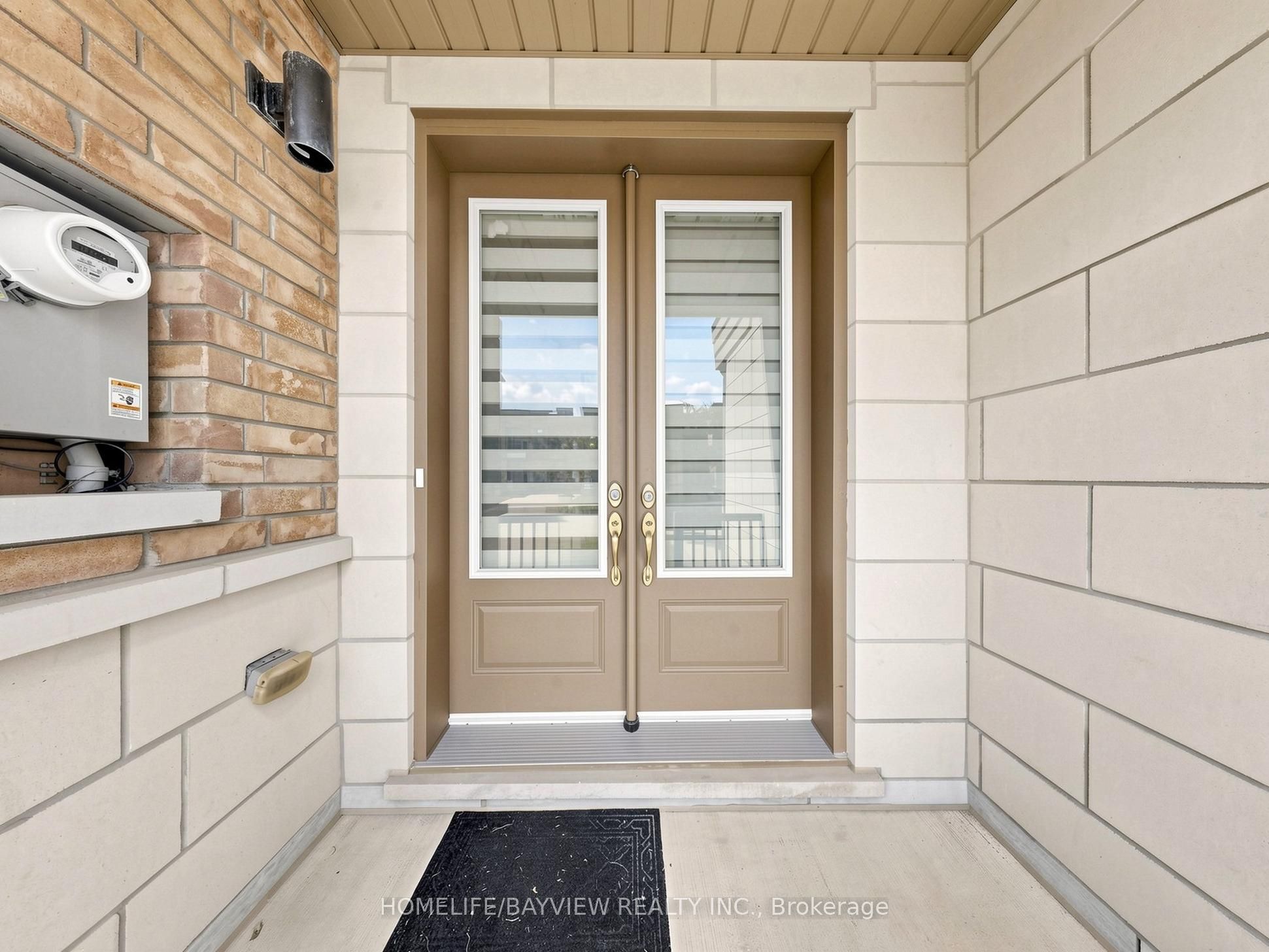 240 Elyse Court, Aurora, ON L4G 2C9 photo 3