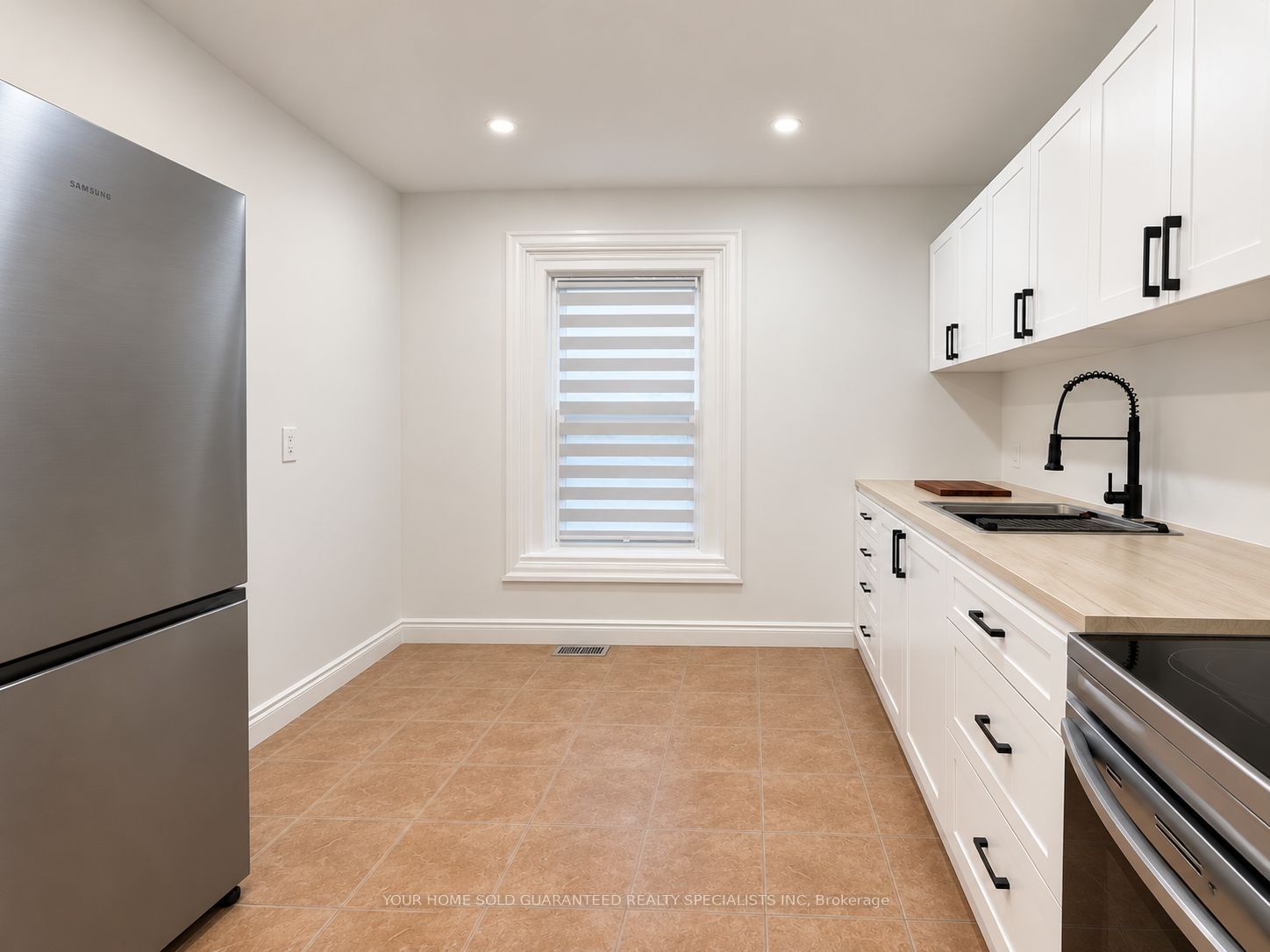 94 Wellington Street E 2, Aurora, ON L4G 1H8 photo 5
