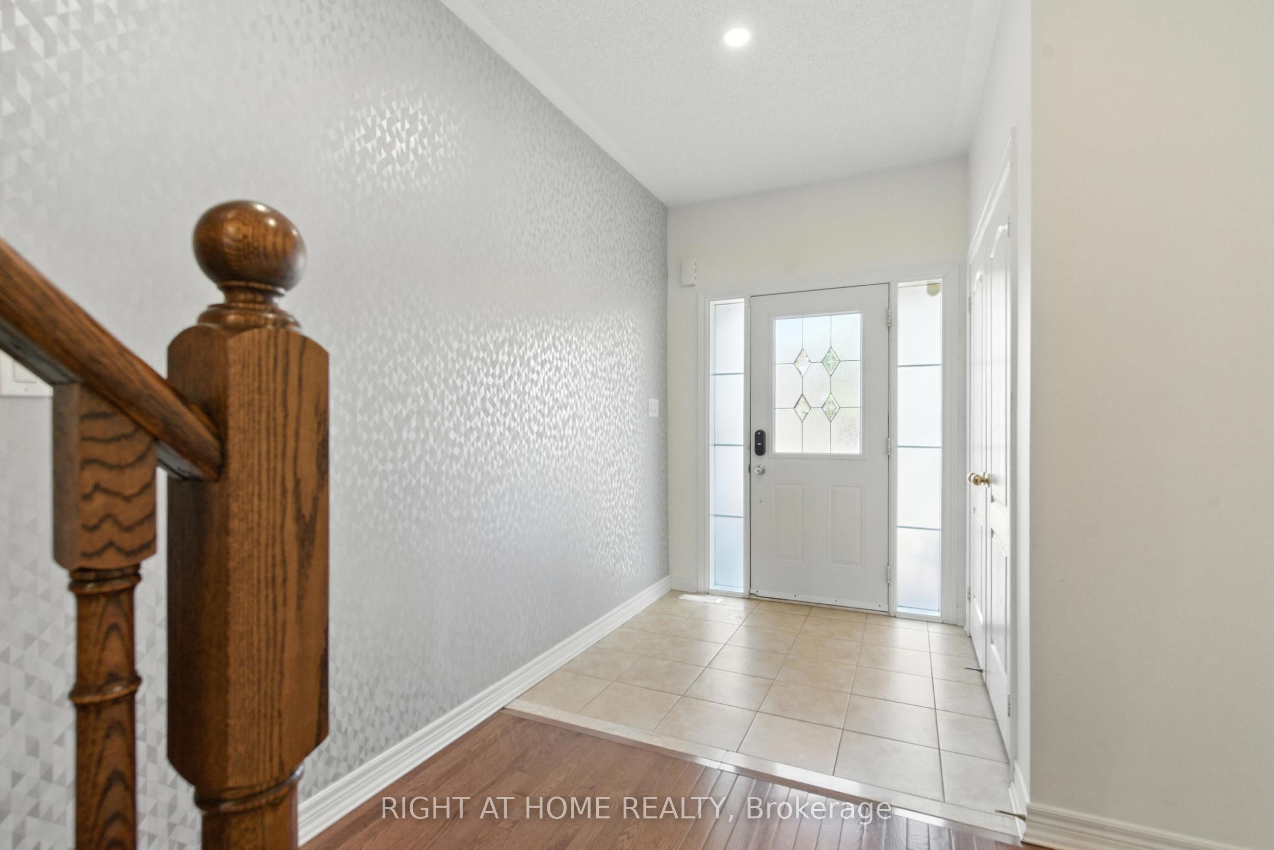 215 Canada Drive, Vaughan, ON L4H 0K2 photo 4