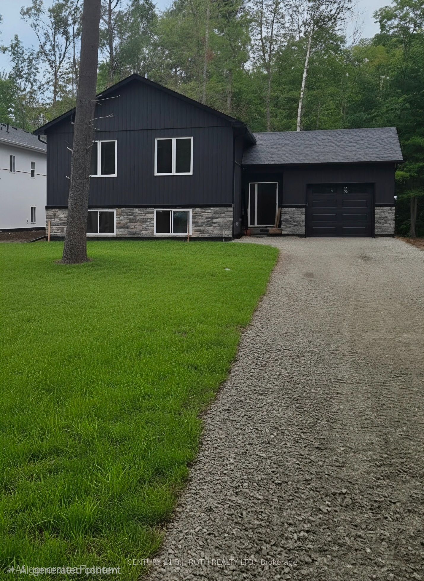 3183 Cove Avenue, Innisfil, ON L9S 2K7 photo 2