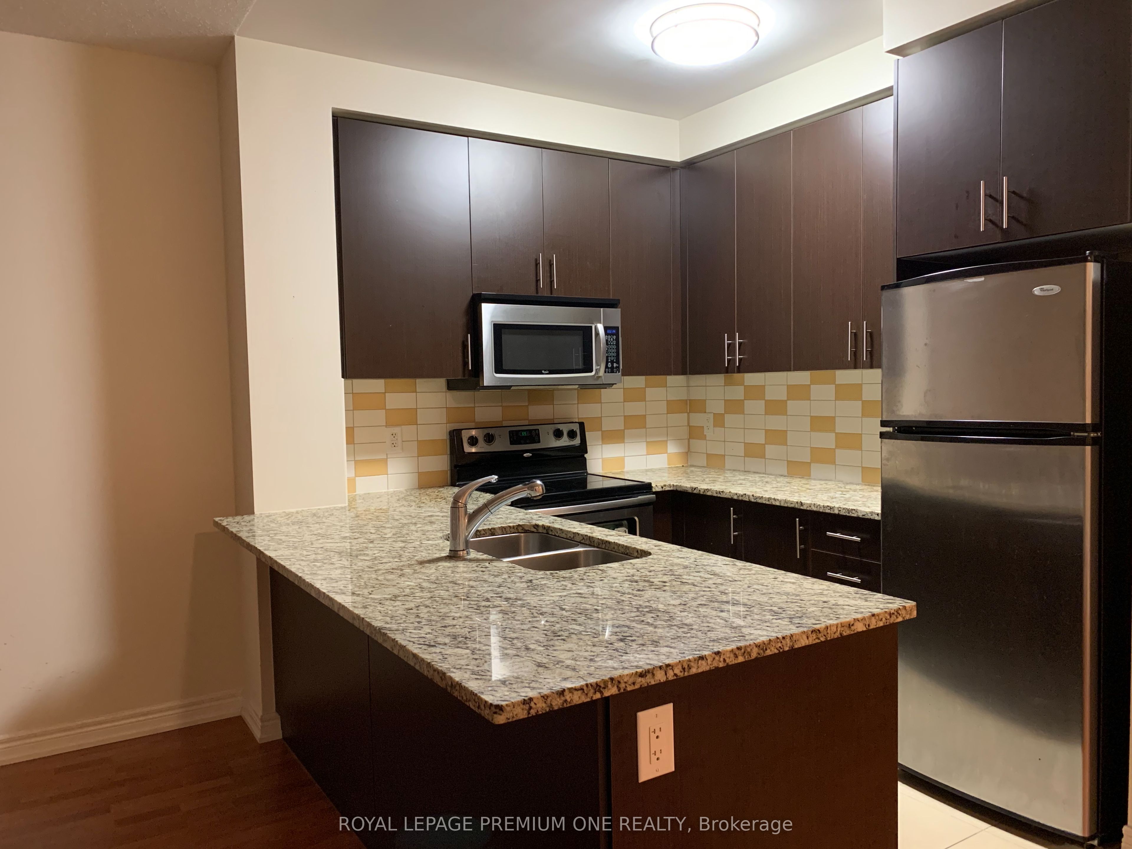 9245 Jane Street 601, Vaughan, ON L6A 0J9 photo 4