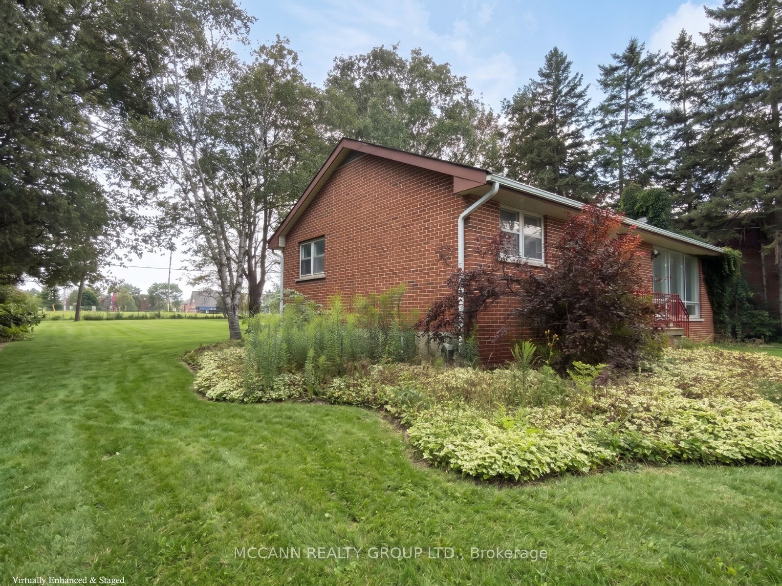 562 Mulock Court A, Newmarket, ON L3Y 5H2 photo 4