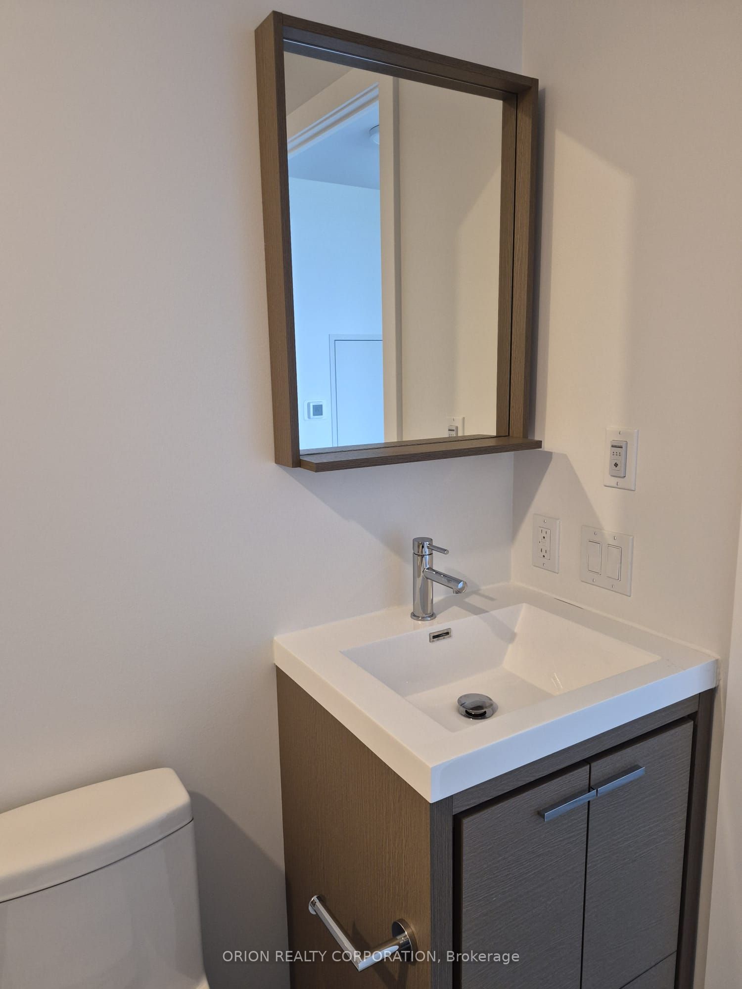 21 Meadowdale Road 806, Vaughan, ON L4K 0H6 photo 5