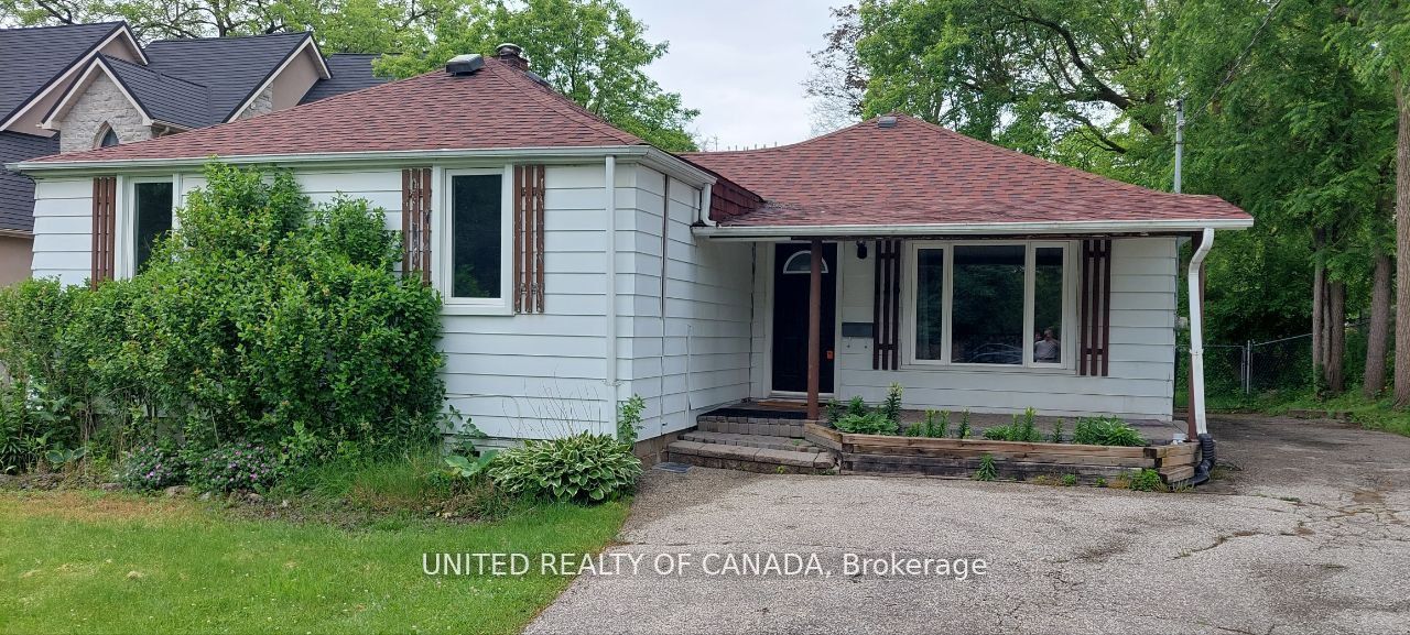 126 Weldrick Road W Main, Richmond Hill, ON L4C 3V1 photo 3