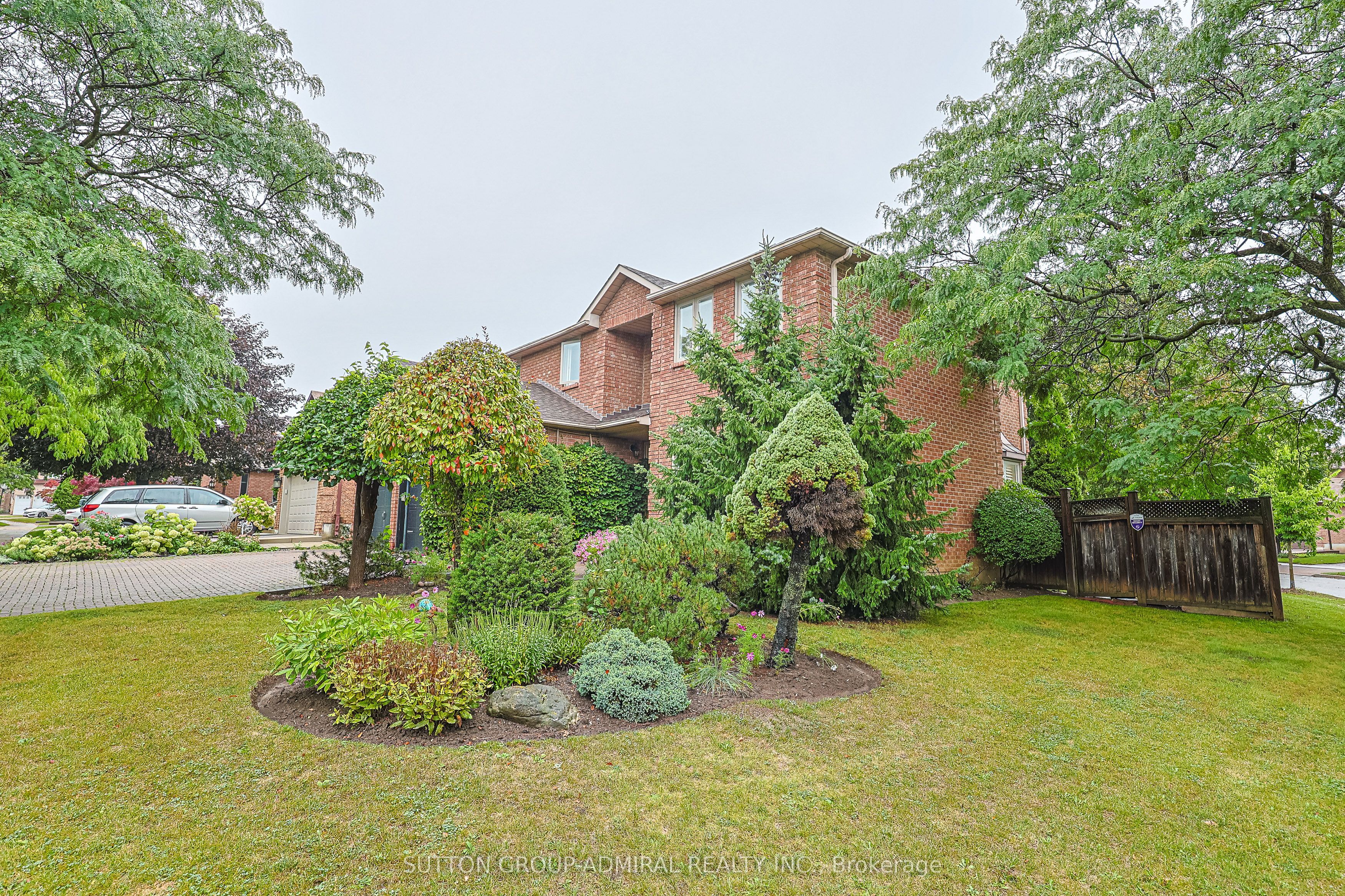 232 Franklin Avenue, Vaughan, ON L4J 7L3 photo 2