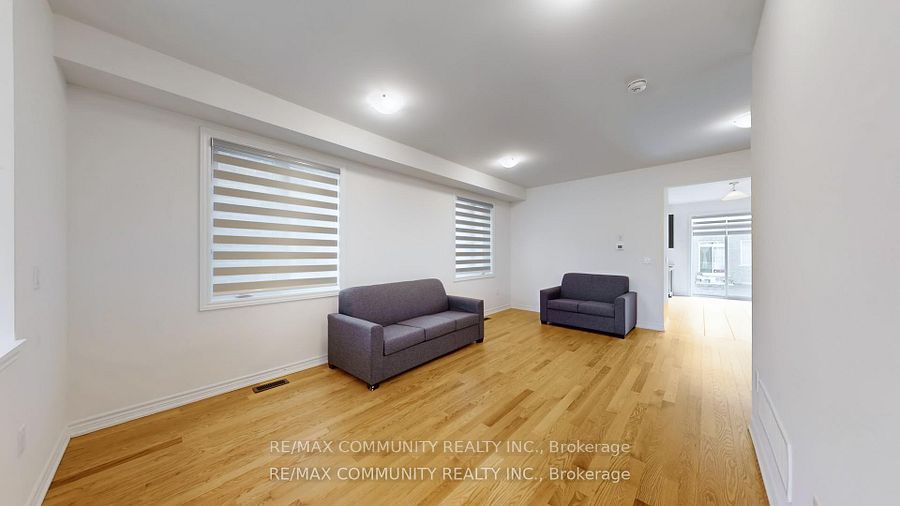 63 English Drive, New Tecumseth, ON L0G 1A0 photo 4