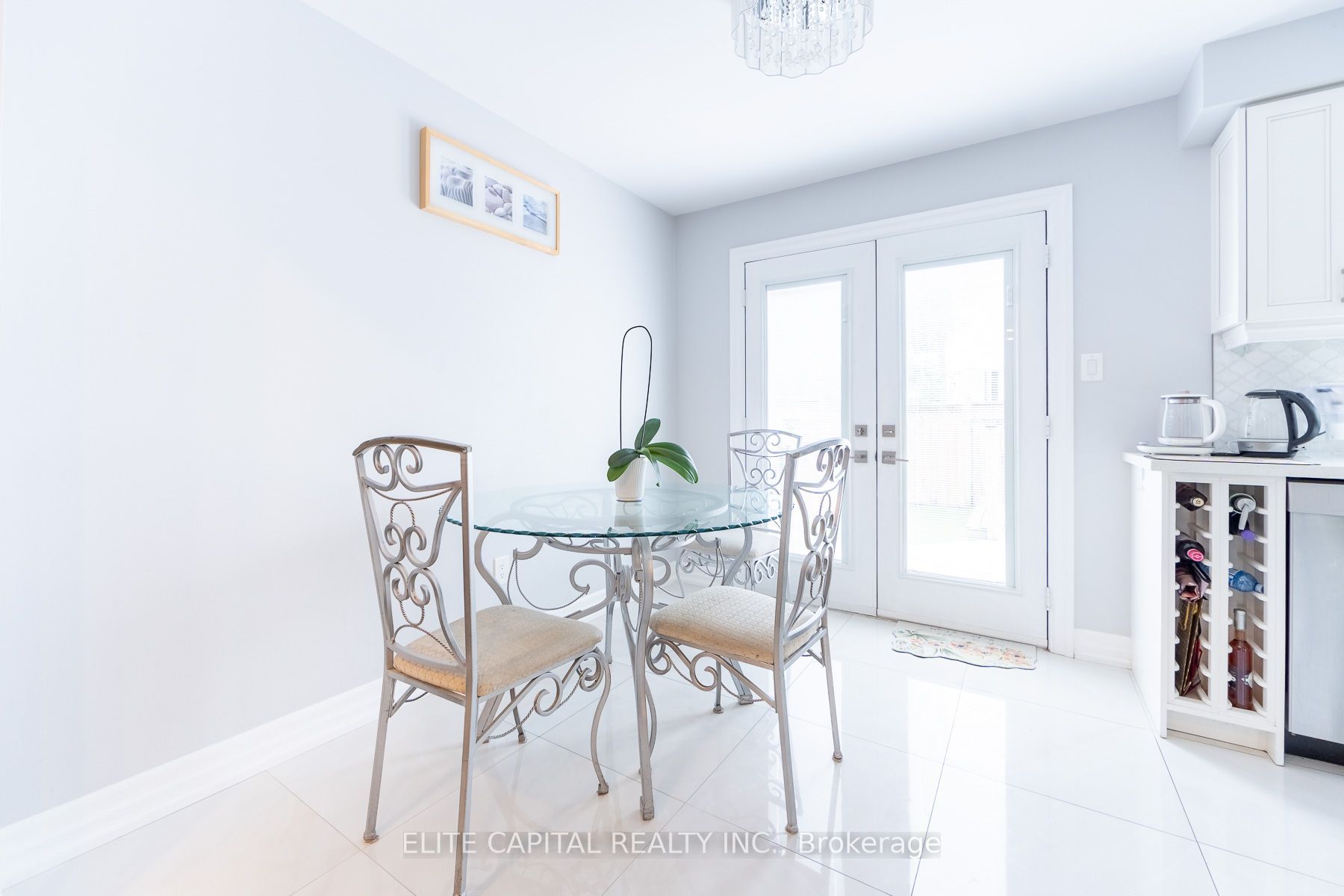 405 King Street E, East Gwillimbury, ON L0G 1M0 photo 5
