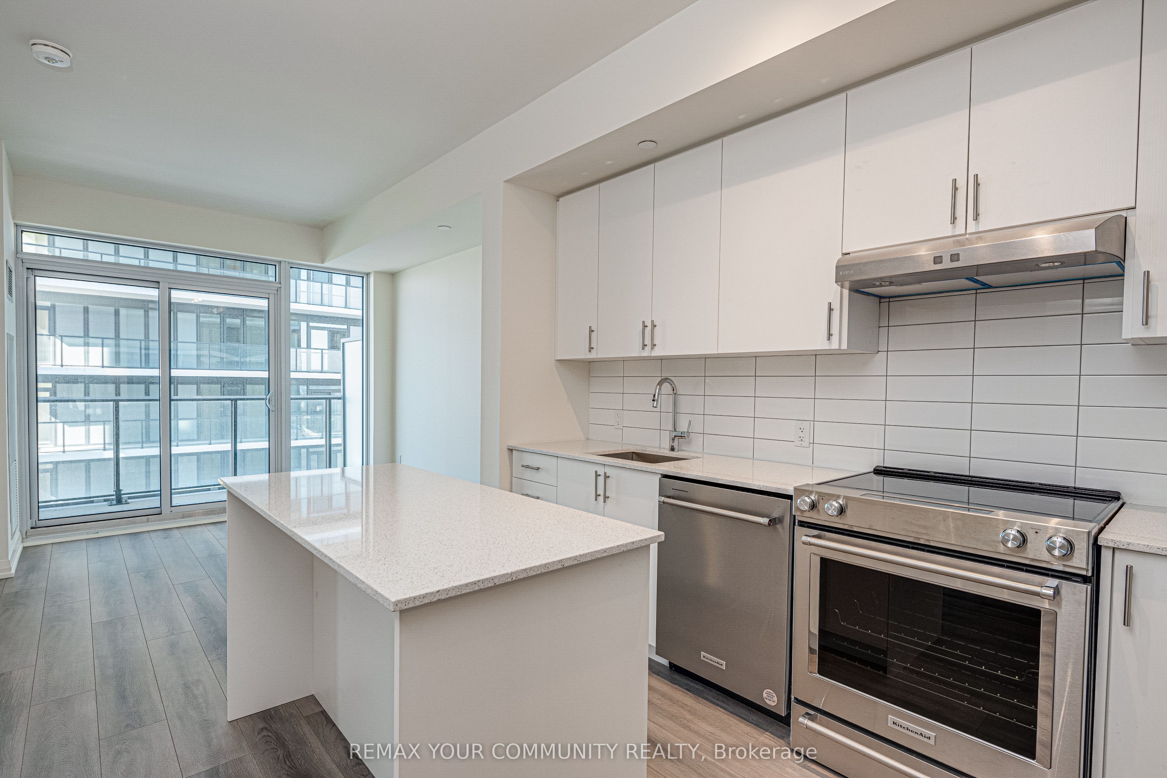 9000 Jane Street 1707, Vaughan, ON L4K 0M6 photo 5