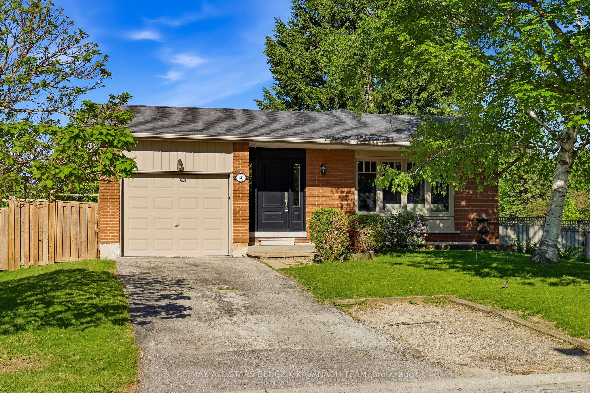 30 Sir Caradoc Place, Markham, ON L3P 2X6 photo 2