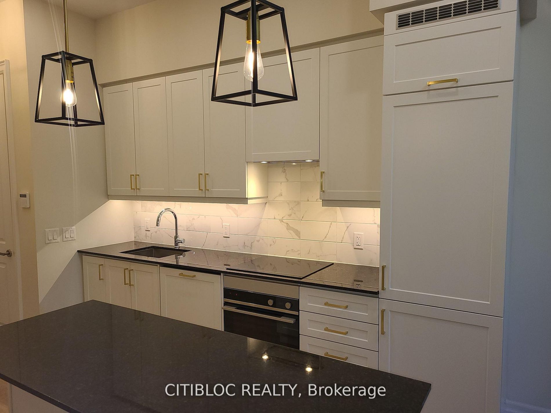 9085 JANE Street PH3, Vaughan, ON L4K 2M6 photo 5