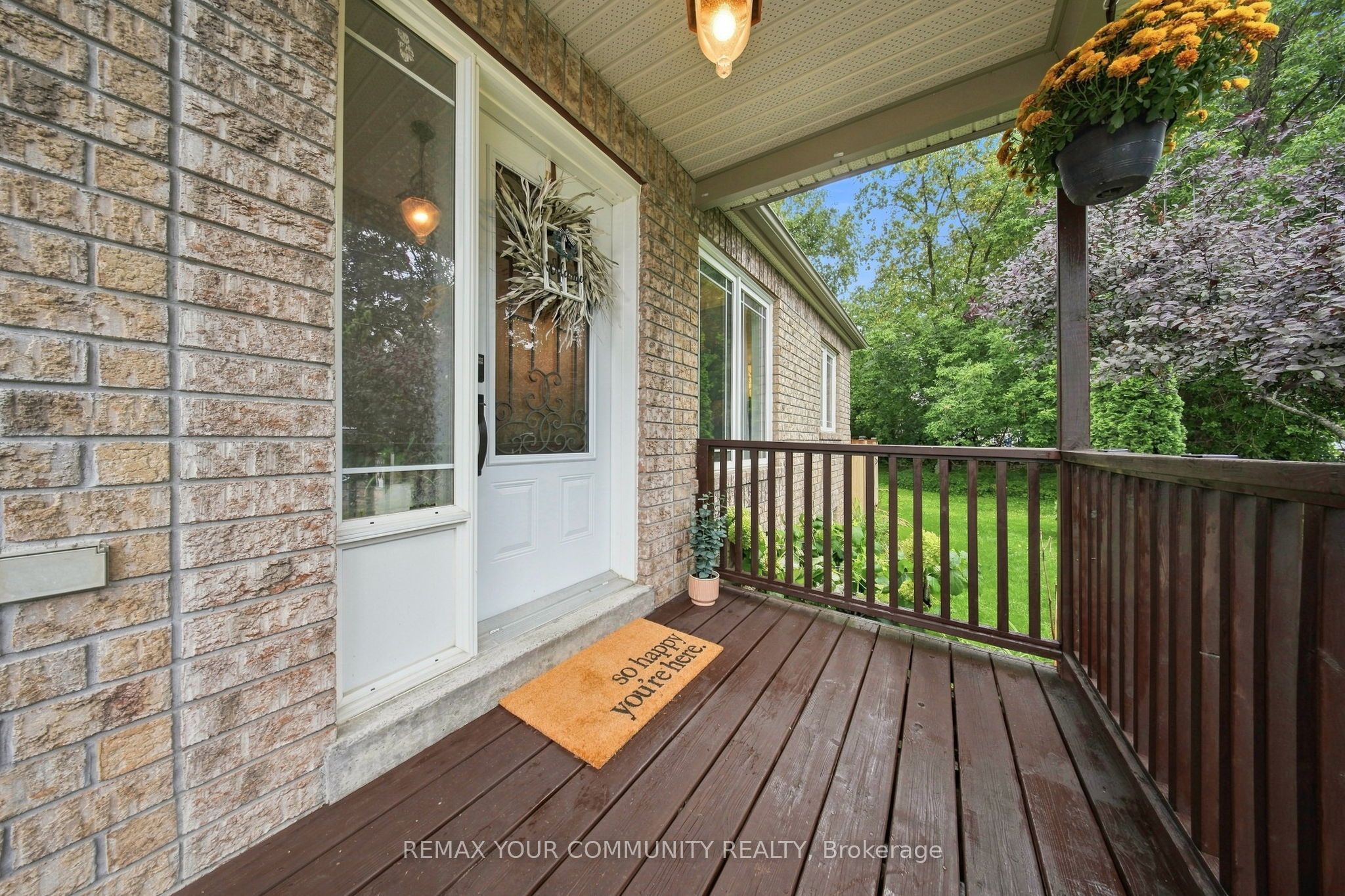 19 De Geer Street, Georgina, ON L0E 1L0 photo 5