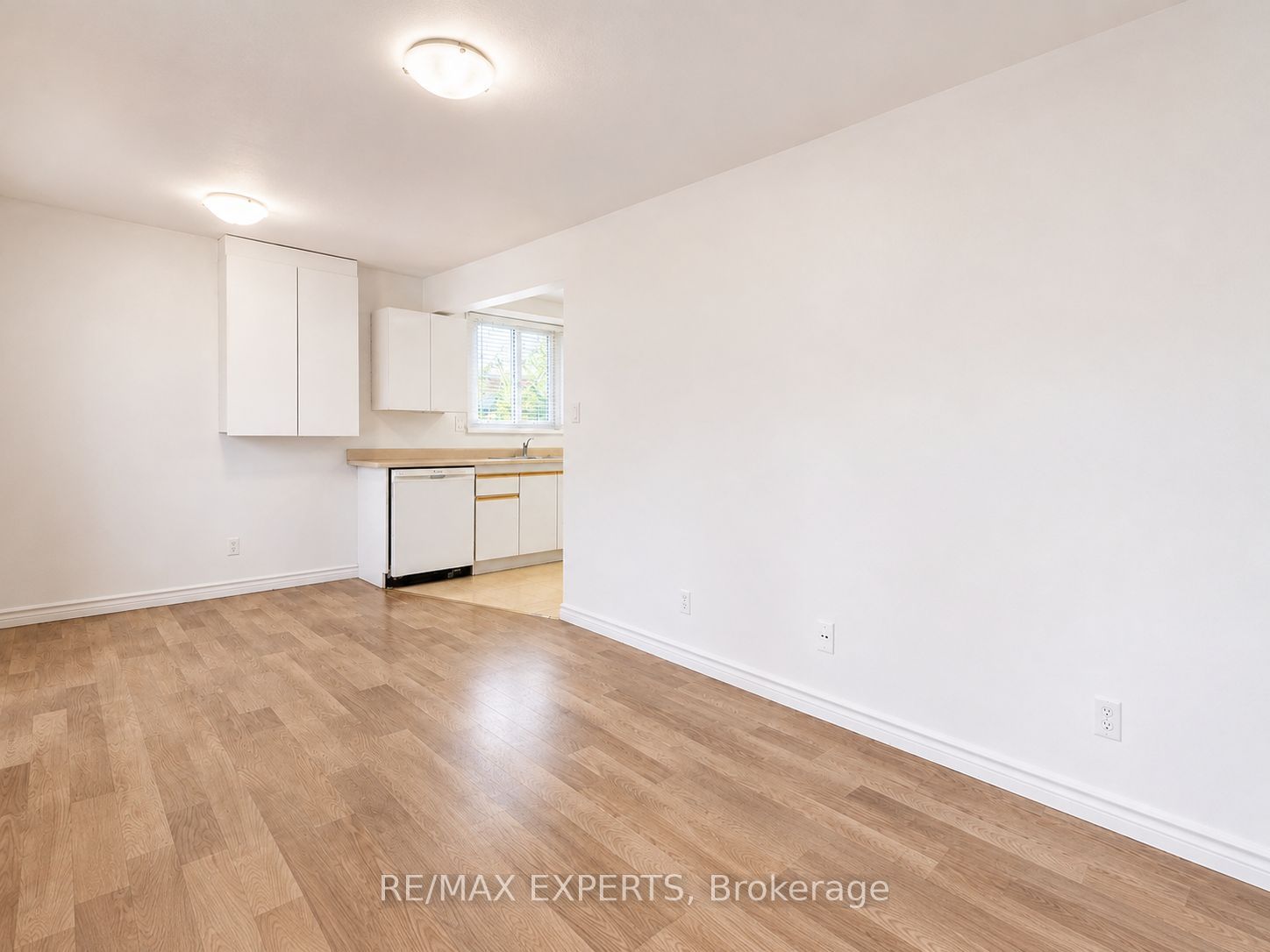 142 Riveredge Drive, Georgina, ON L4P 2P3 photo 3