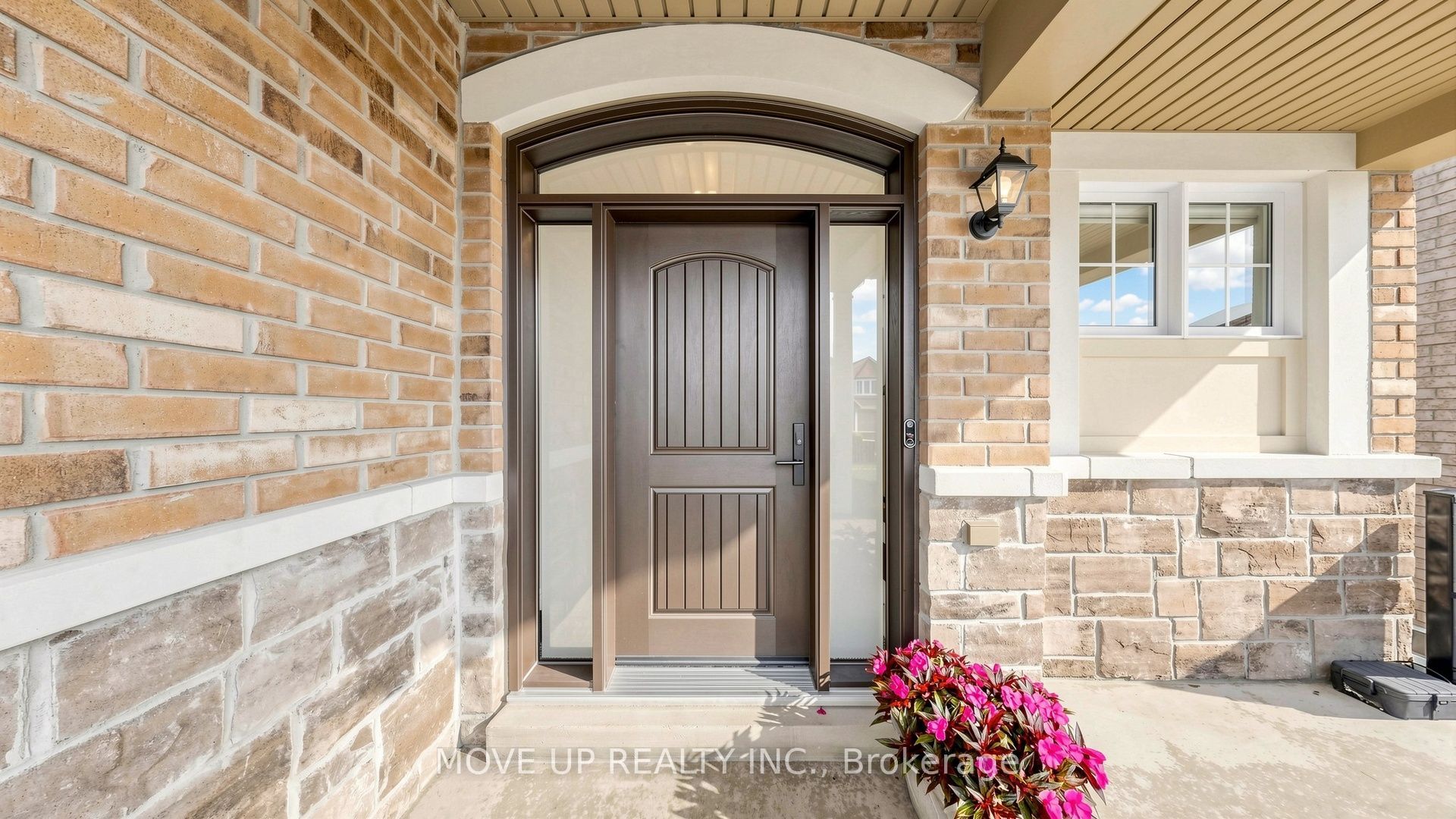 35 Lauderdale Drive, Vaughan, ON L6A 4G8 photo 3