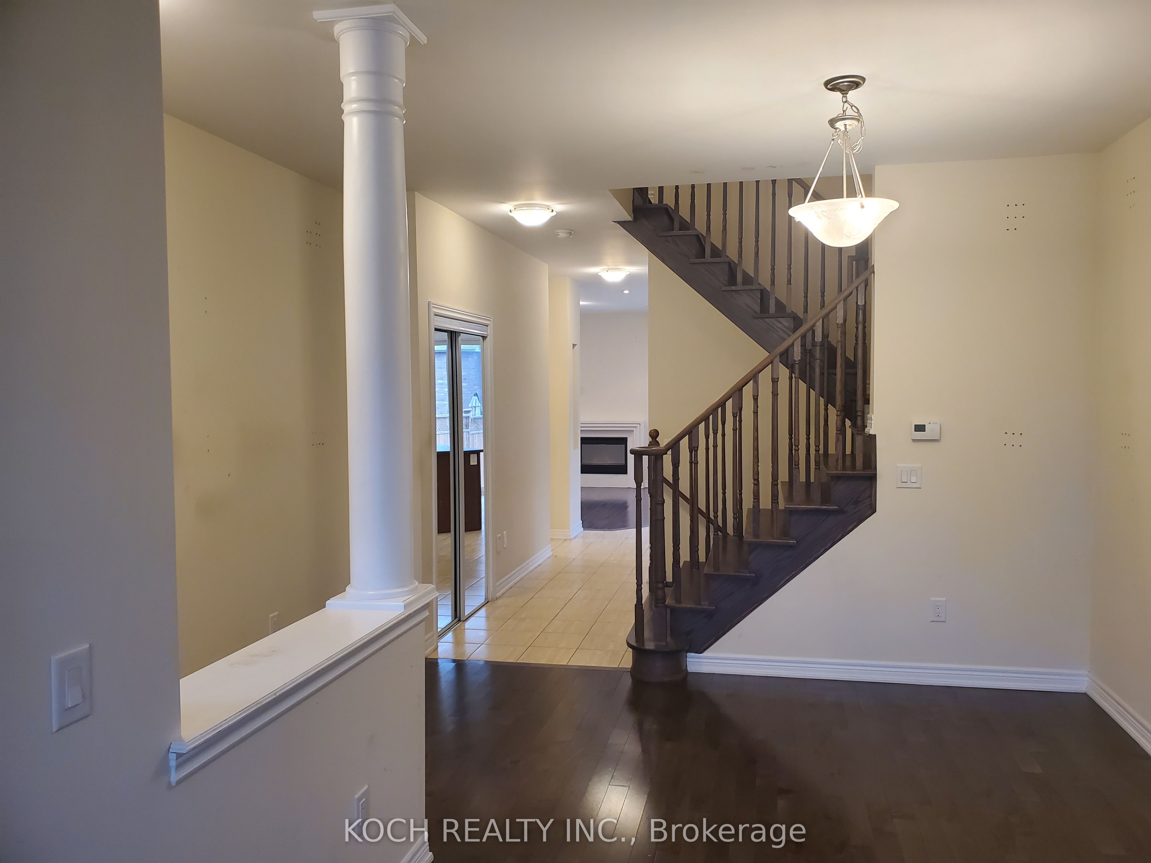38 Thistle Avenue, Richmond Hill, ON L4E 0B8 photo 3