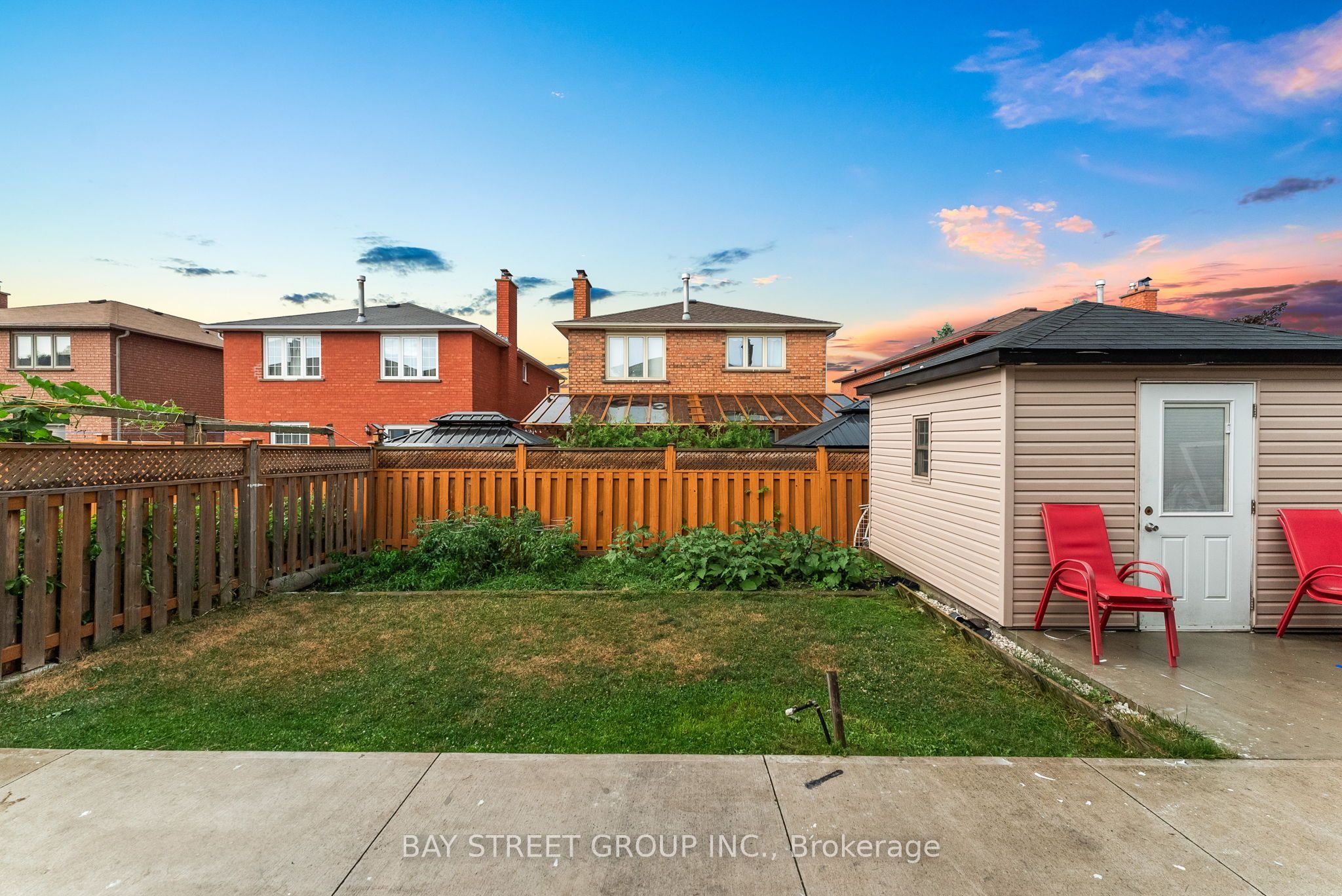 34 Lamp Crescent, Vaughan, ON L4L 6J9 photo 3