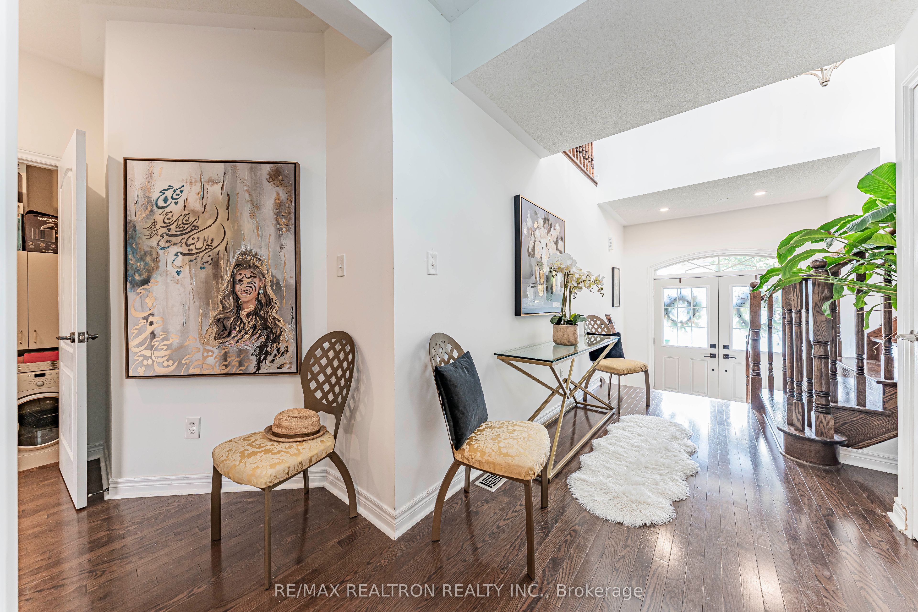 388 Kwapis Boulevard #Main, Newmarket, ON L3X 3H4 photo 3