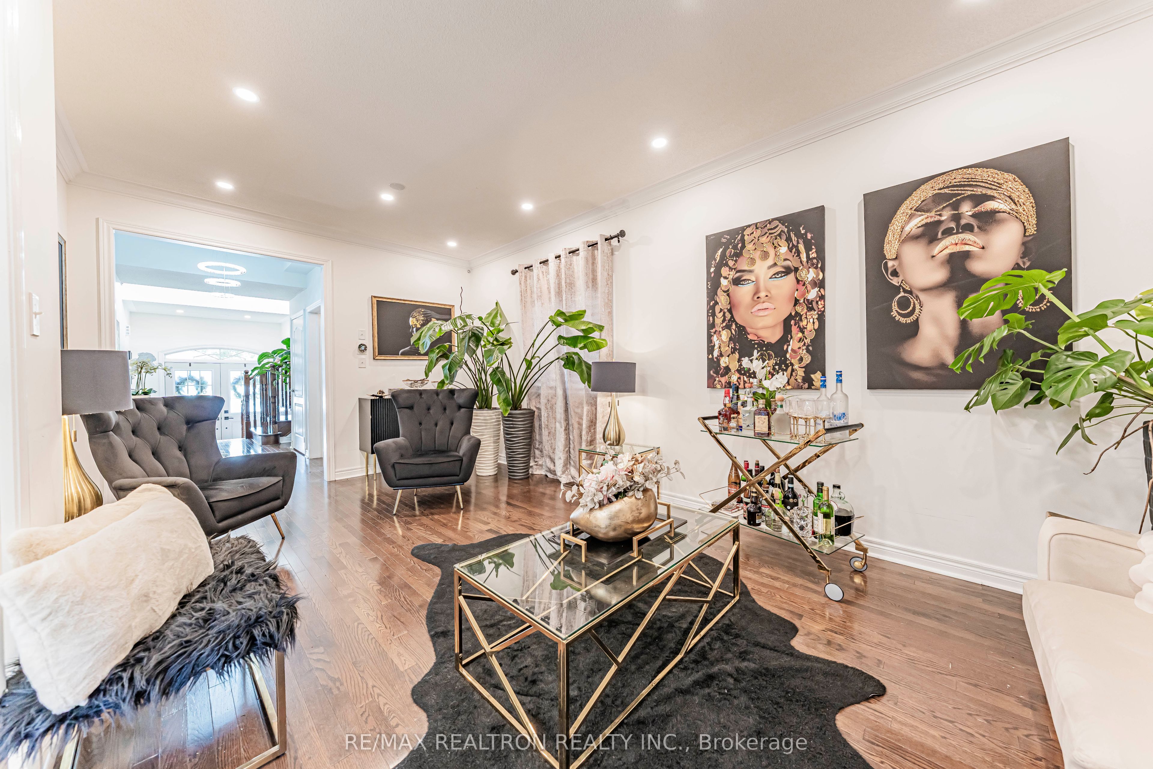 388 Kwapis Boulevard #Main, Newmarket, ON L3X 3H4 photo 5