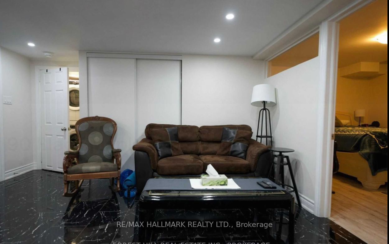 90 Black Maple Crescent, Vaughan, ON L6A 4G6 photo 5