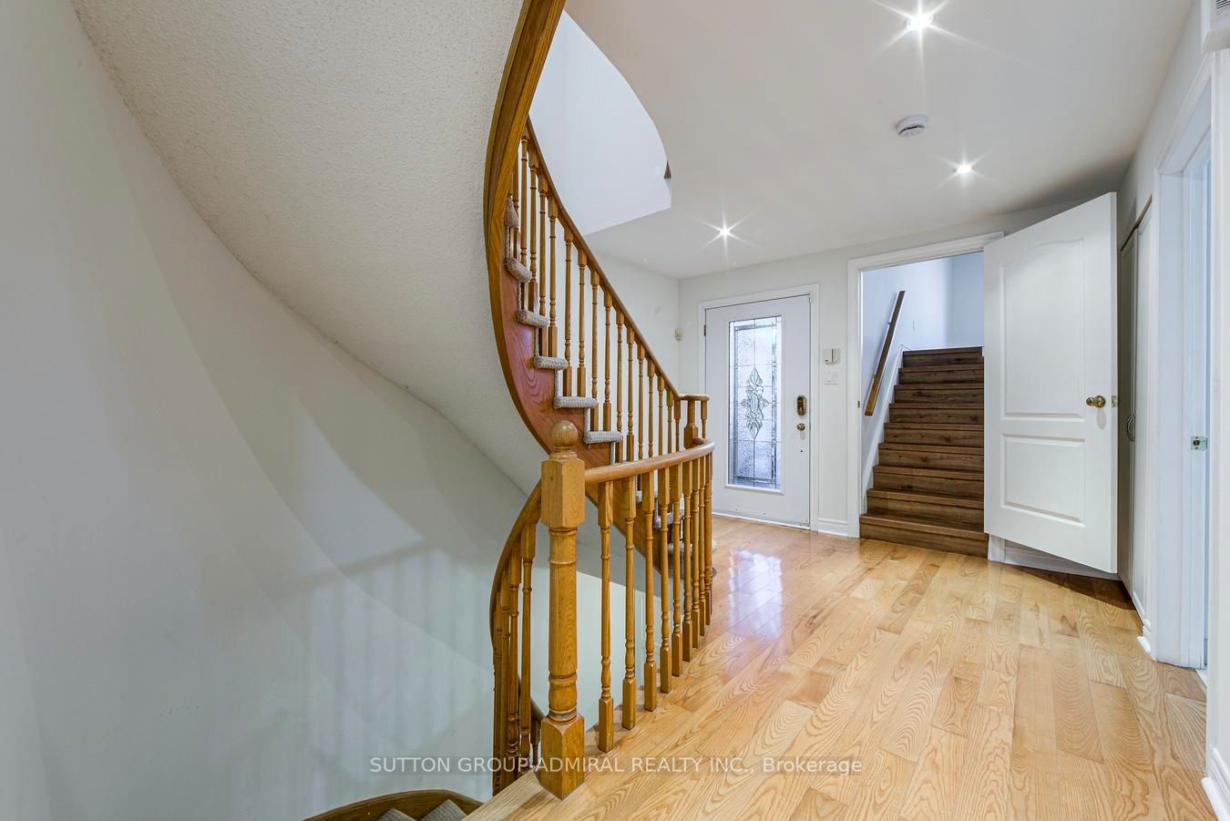 63 Croteau Crescent, Vaughan, ON L4J 5S8 photo 4