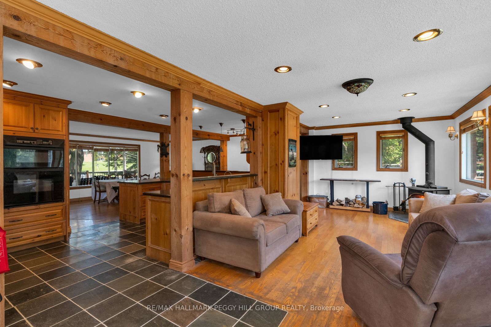 2145 18th Side Road, New Tecumseth, ON L0G 1W0 photo 4