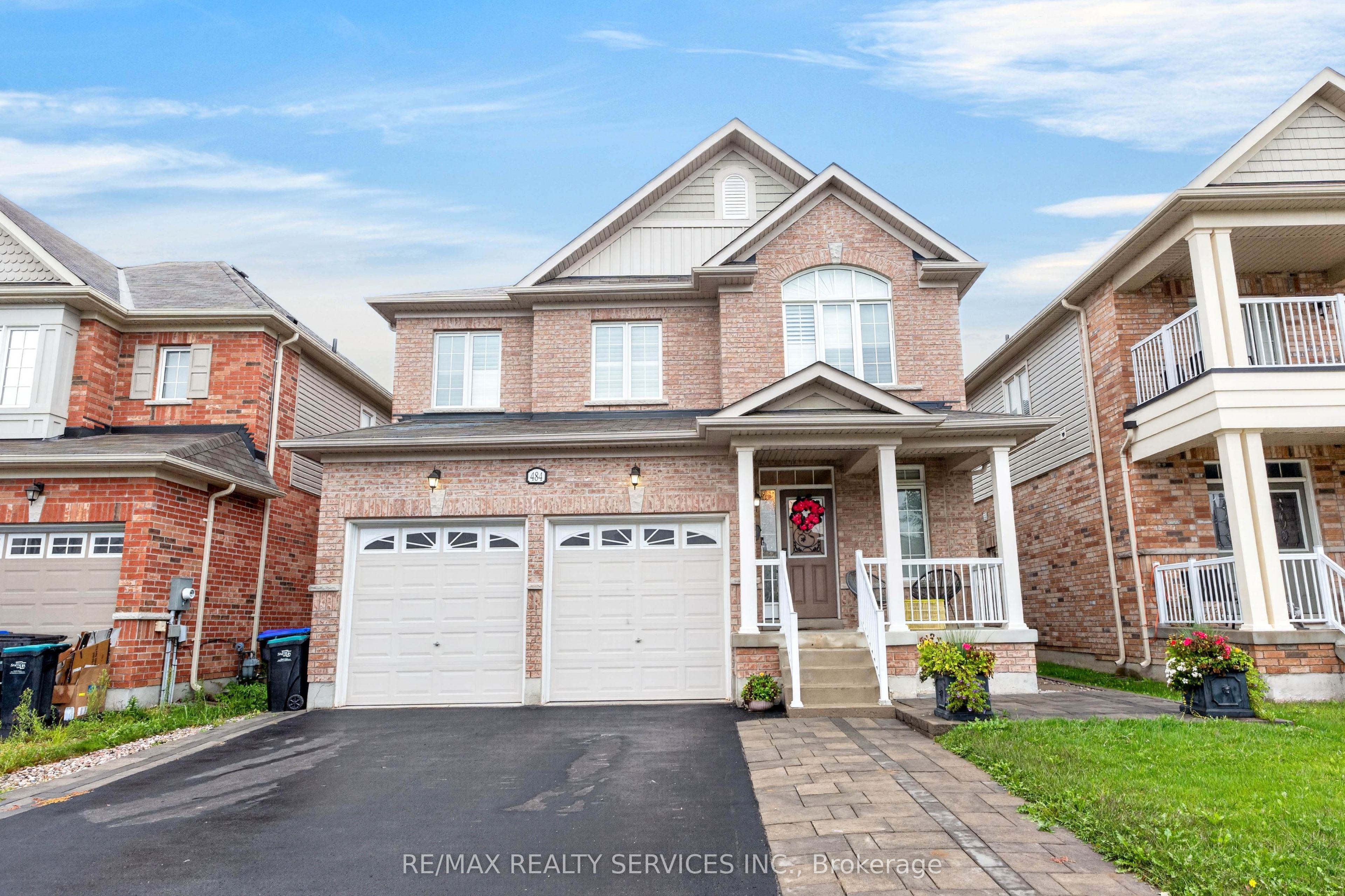484 Greenwood Drive, Essa, ON L0M 1B4