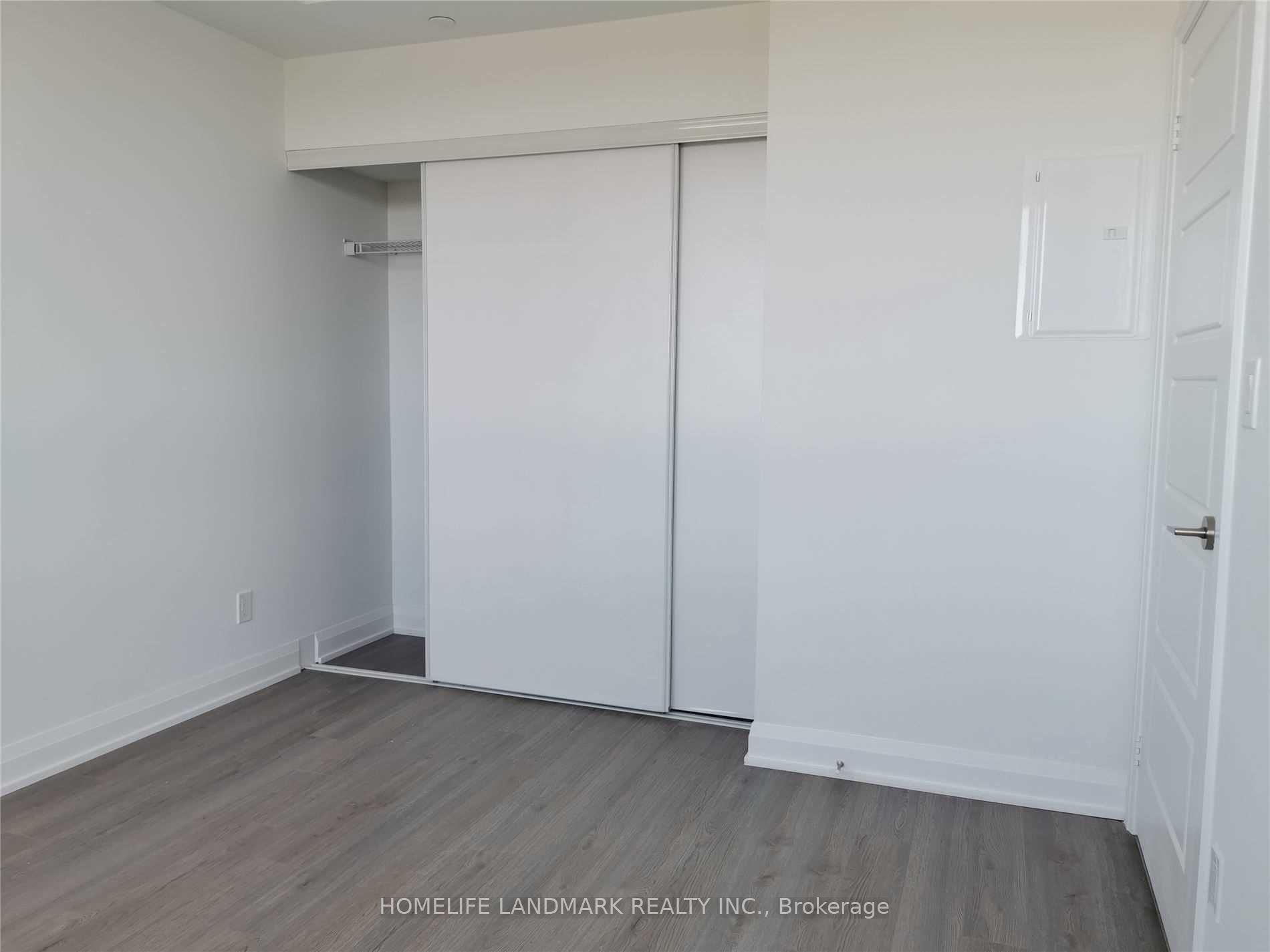 15 Water Walk Drive 2811, Markham, ON L6G 0G2 photo 5