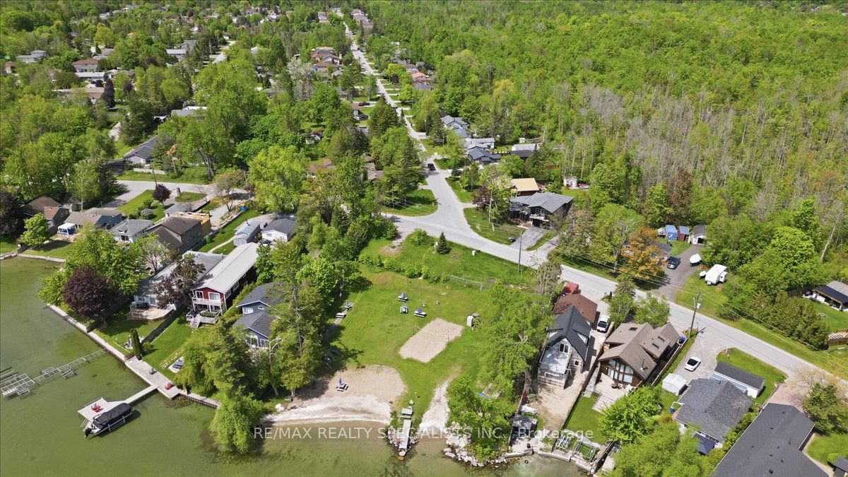 644 Rose Lane, Innisfil, ON L9S 2H5