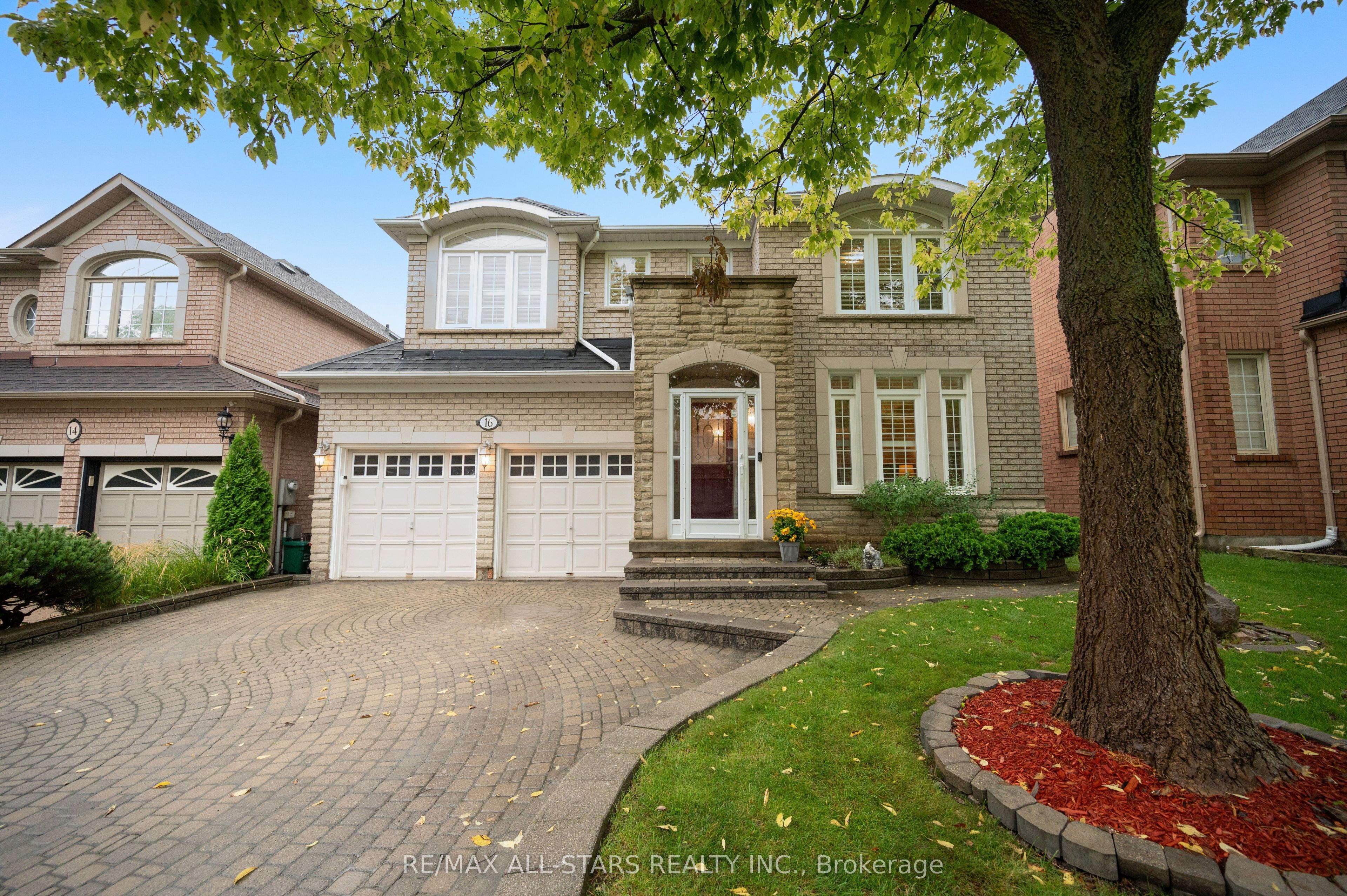 16 Primrose Path Crescent, Markham, ON L3S 4A9